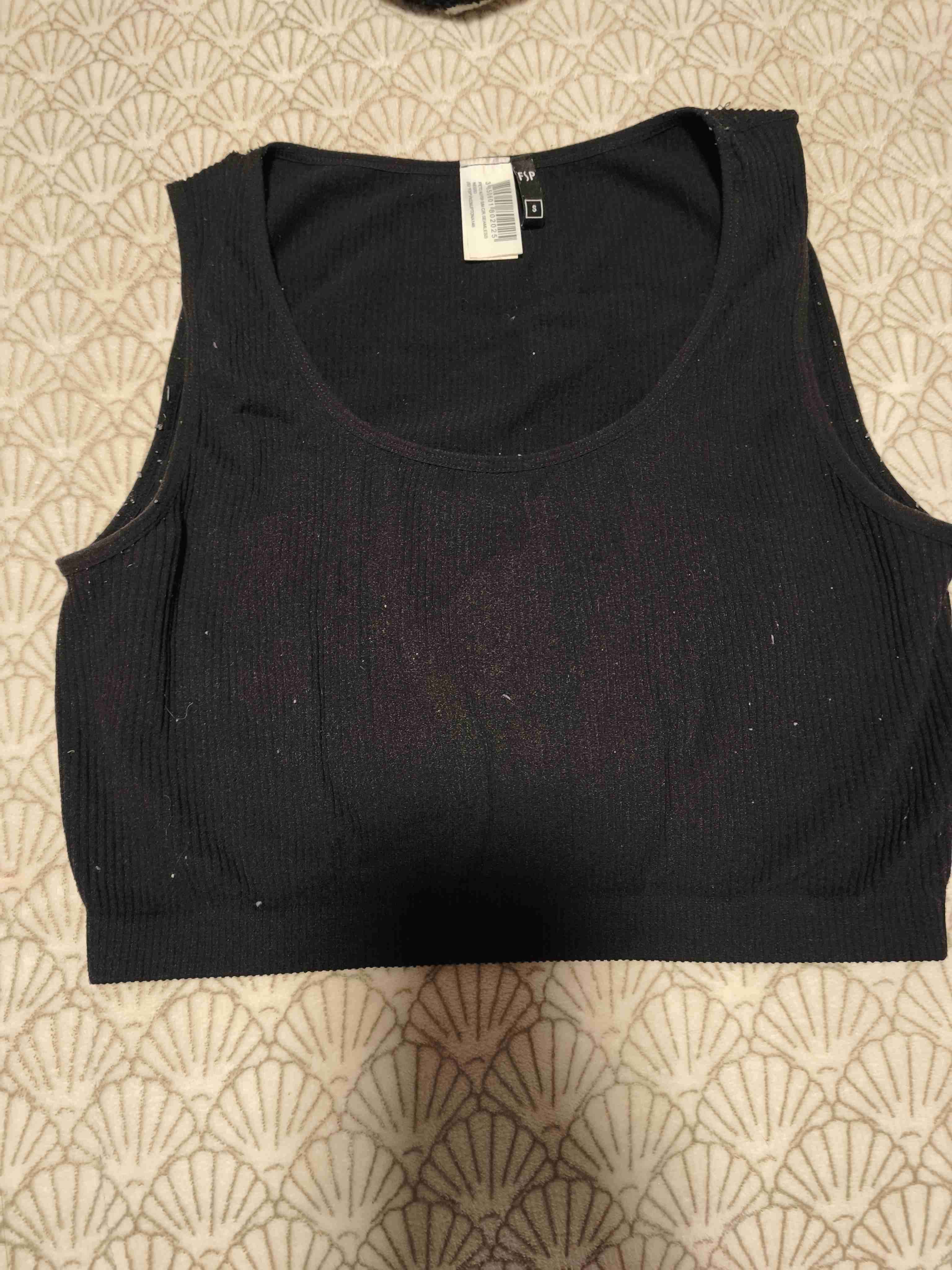 Top negro sin mangas