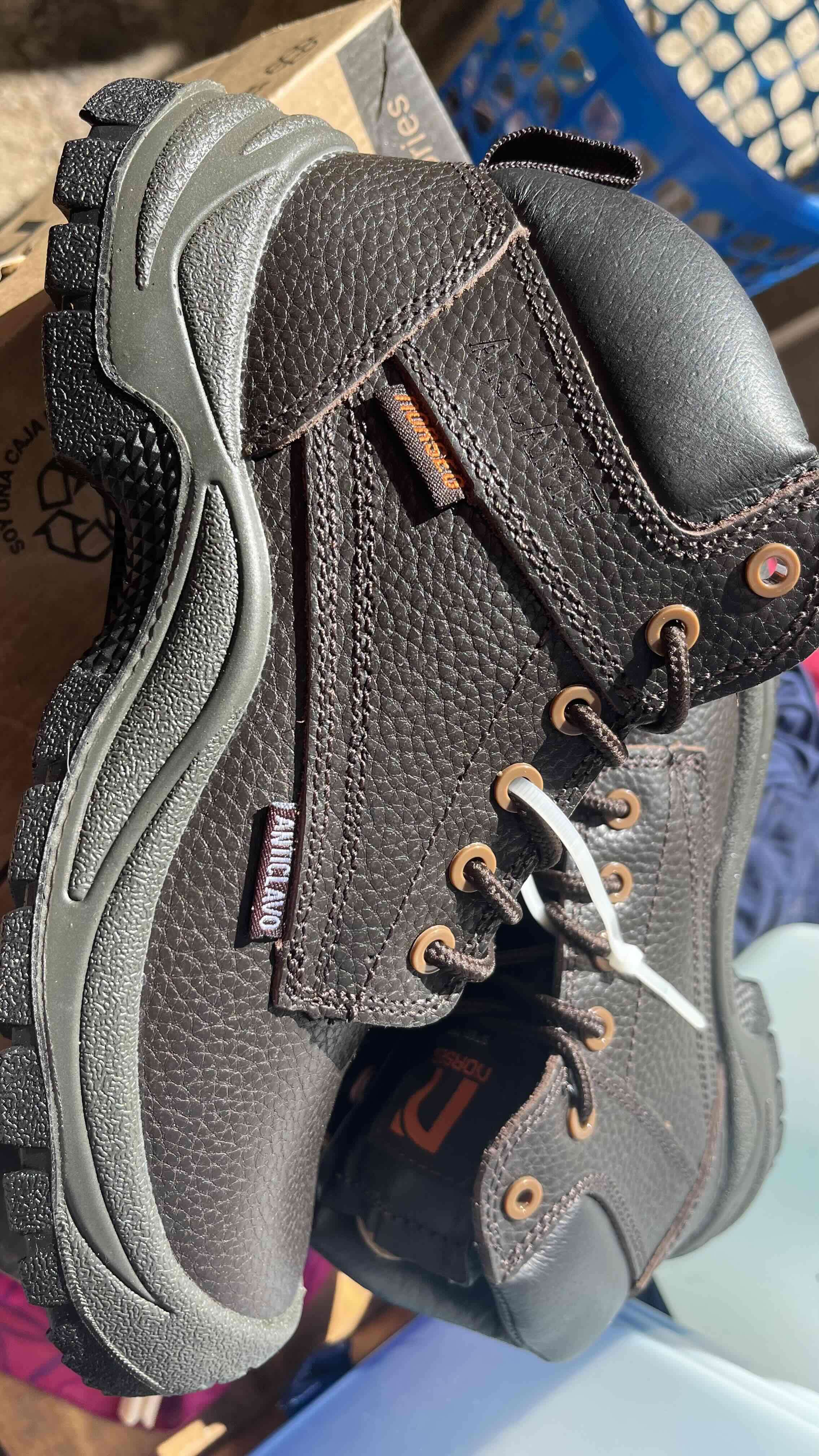 Botas de seguridad negras - miniatura 2