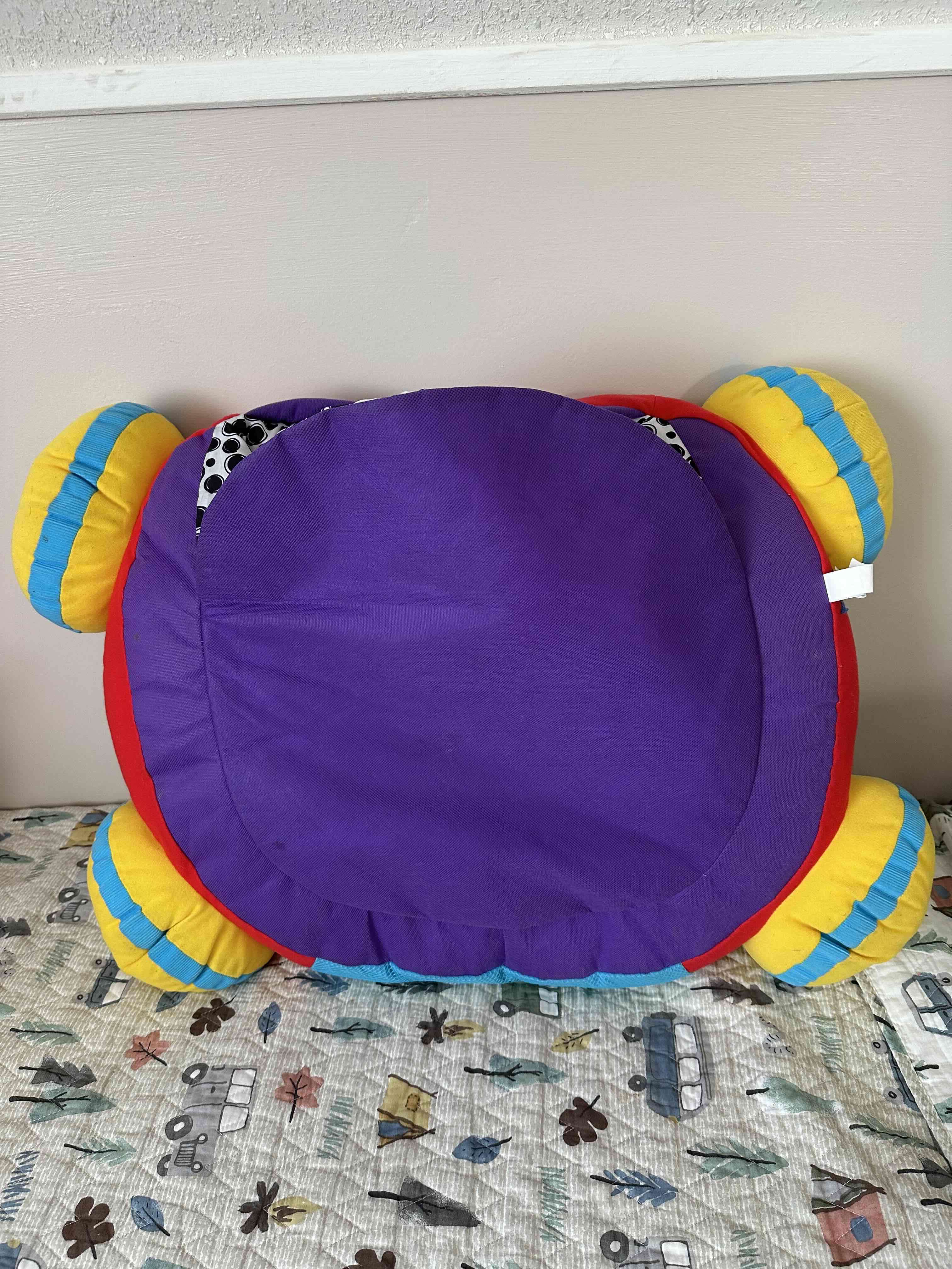 Auto tipo silla de peluche para bebés - miniatura 3