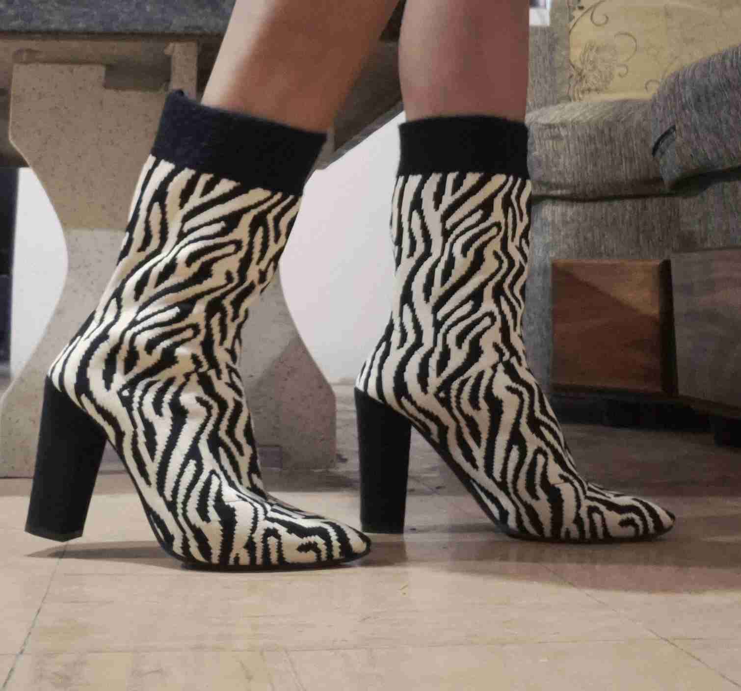 Botines altos de cebra - miniatura 3