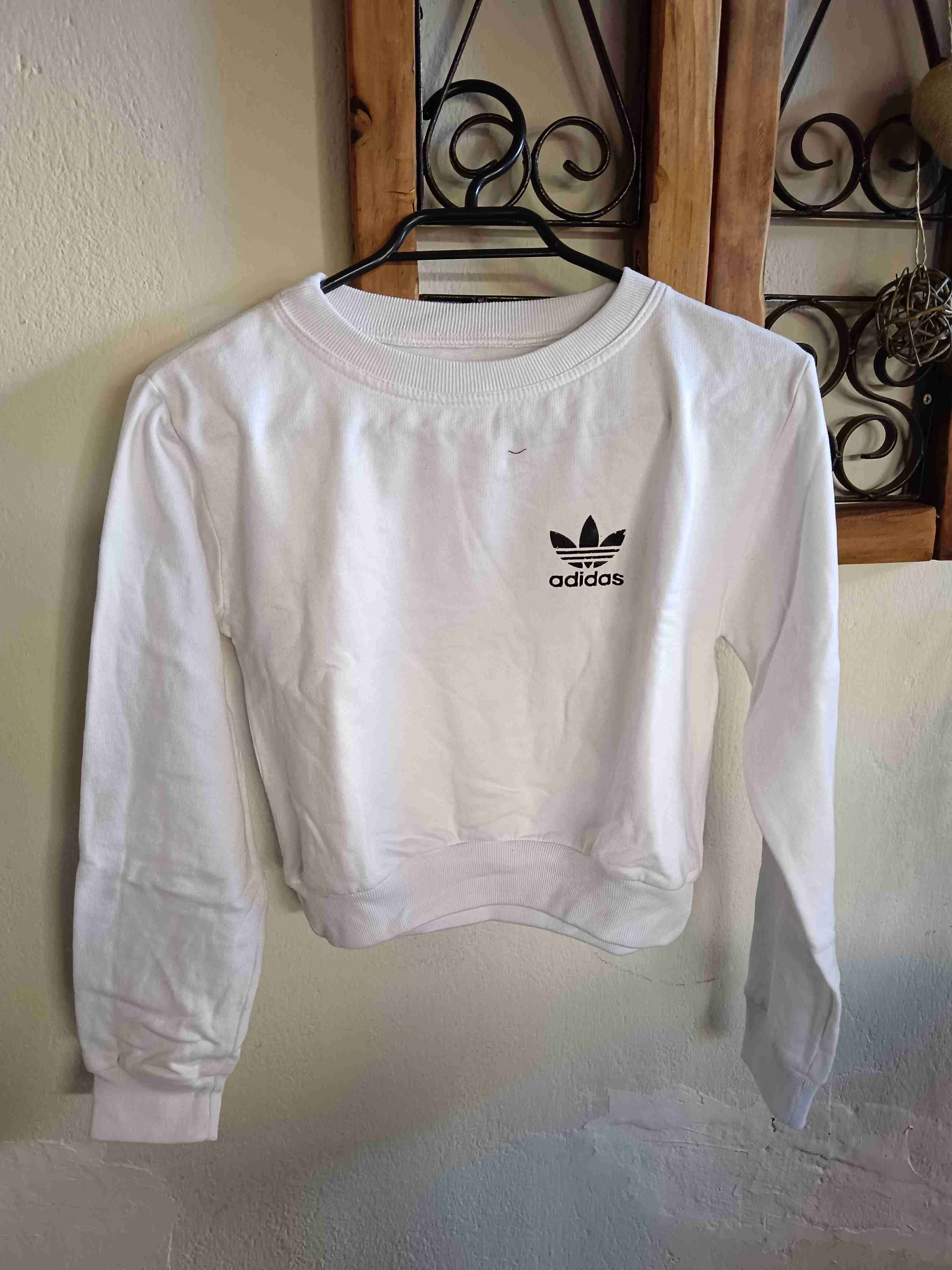 Polerón blanco Adidas