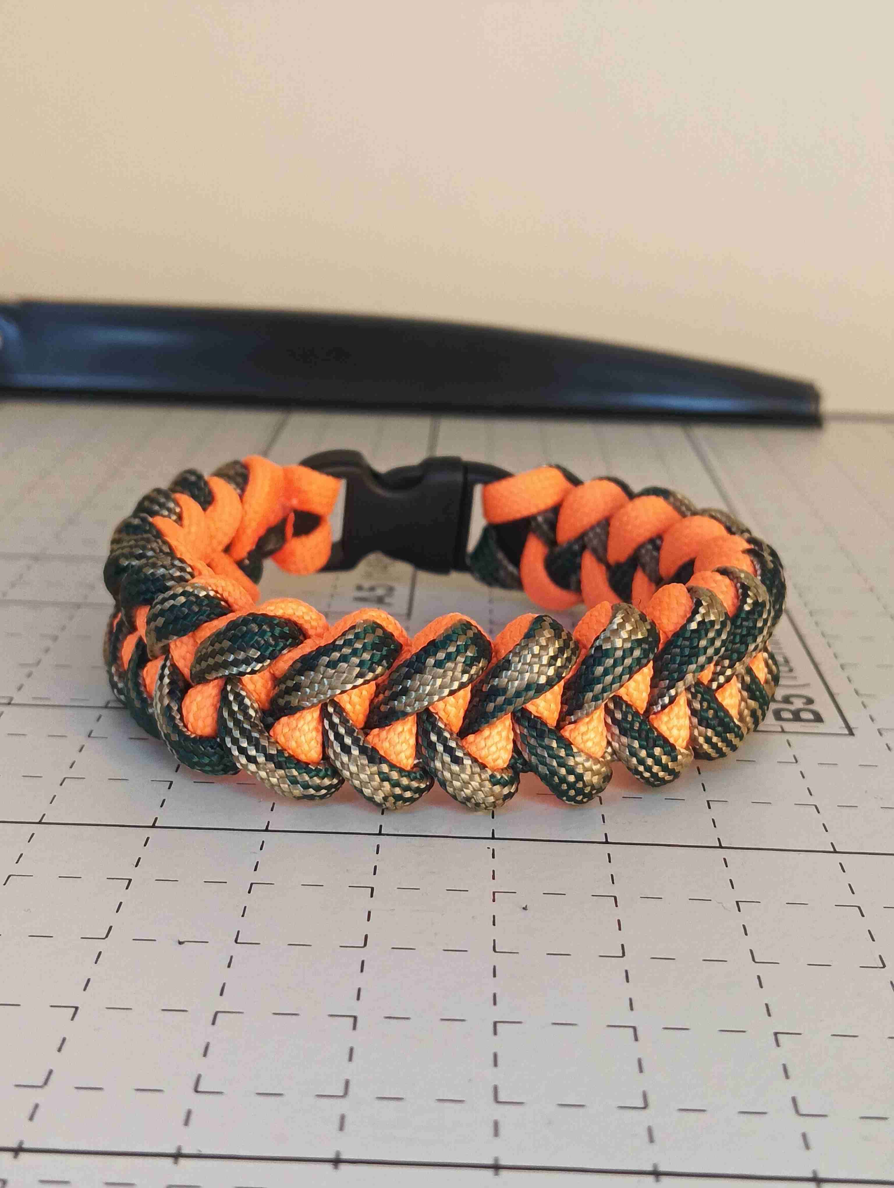 Pulseras de supervivencia coloridas - 3