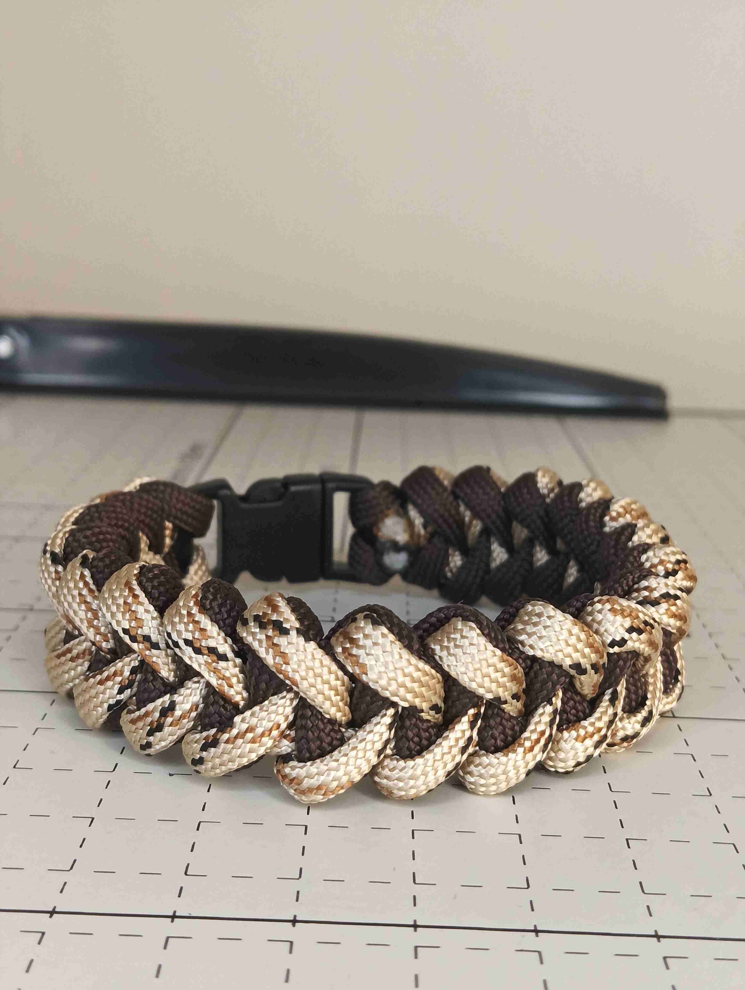 Pulseras de supervivencia coloridas - 4