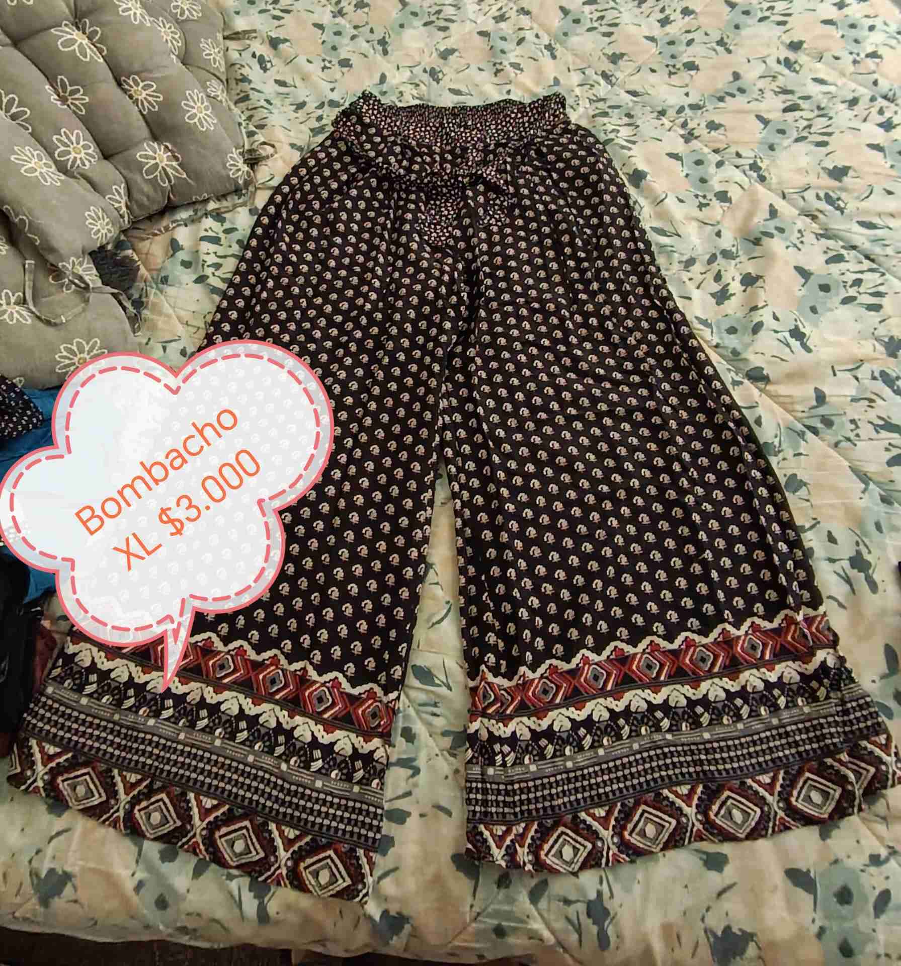 Pantalones bombachos estampados