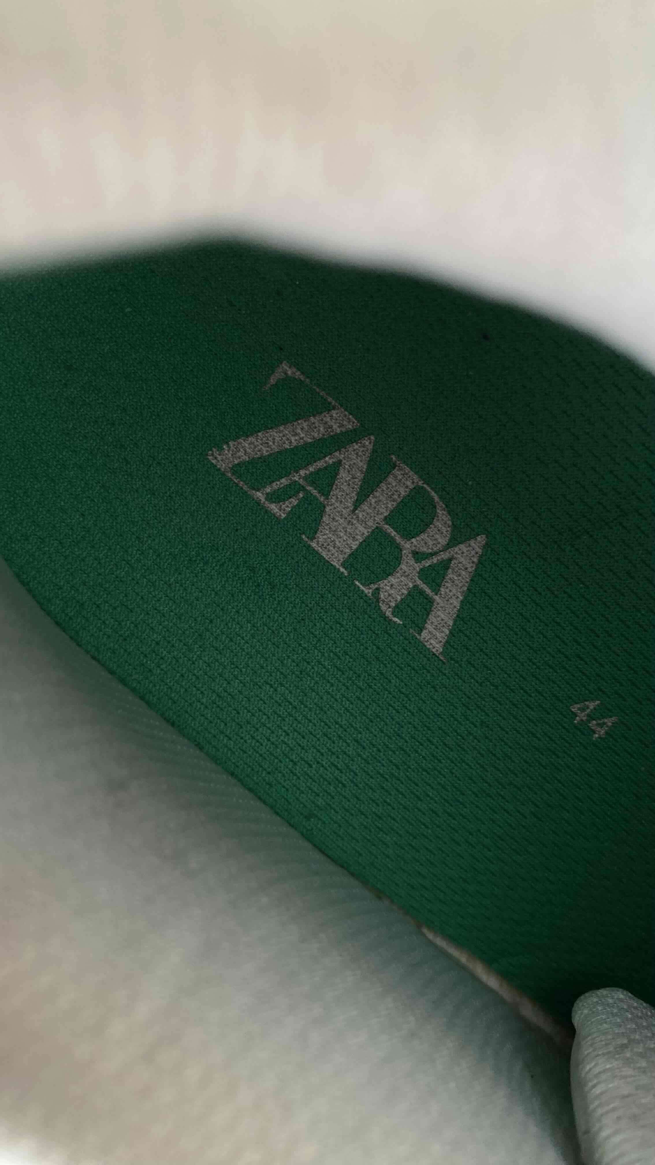 Zapatillas deportivas blancas y verdes - 6