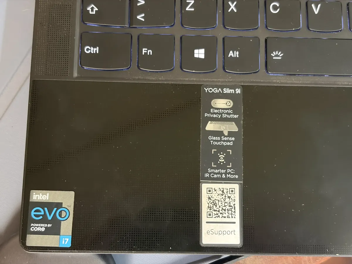 Lenovo Yoga Slim 9i Intel Core I7 16Gb Ram 1TB SSD - miniatura 2