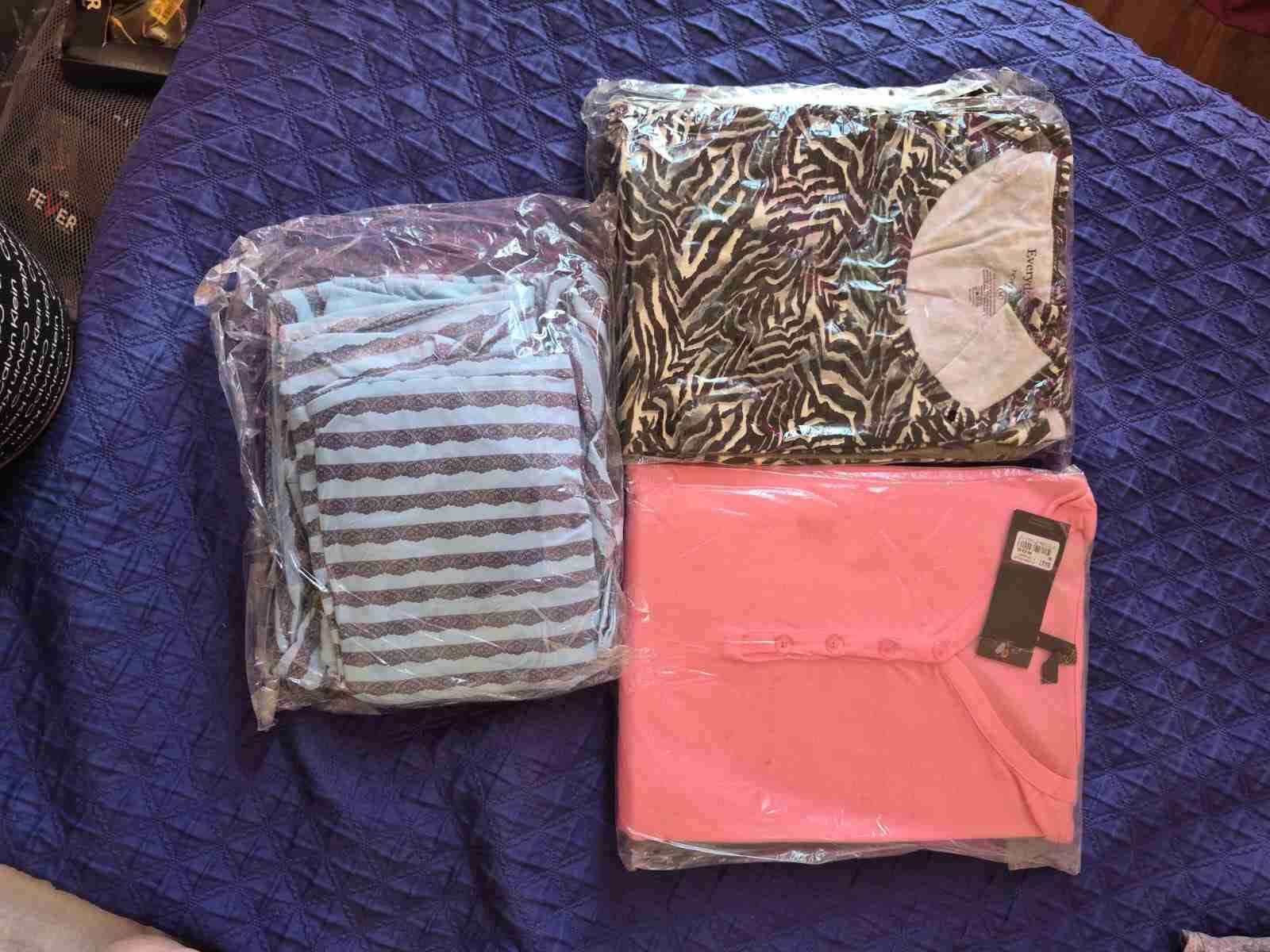 Pijama turquesa con mensaje - miniatura 3