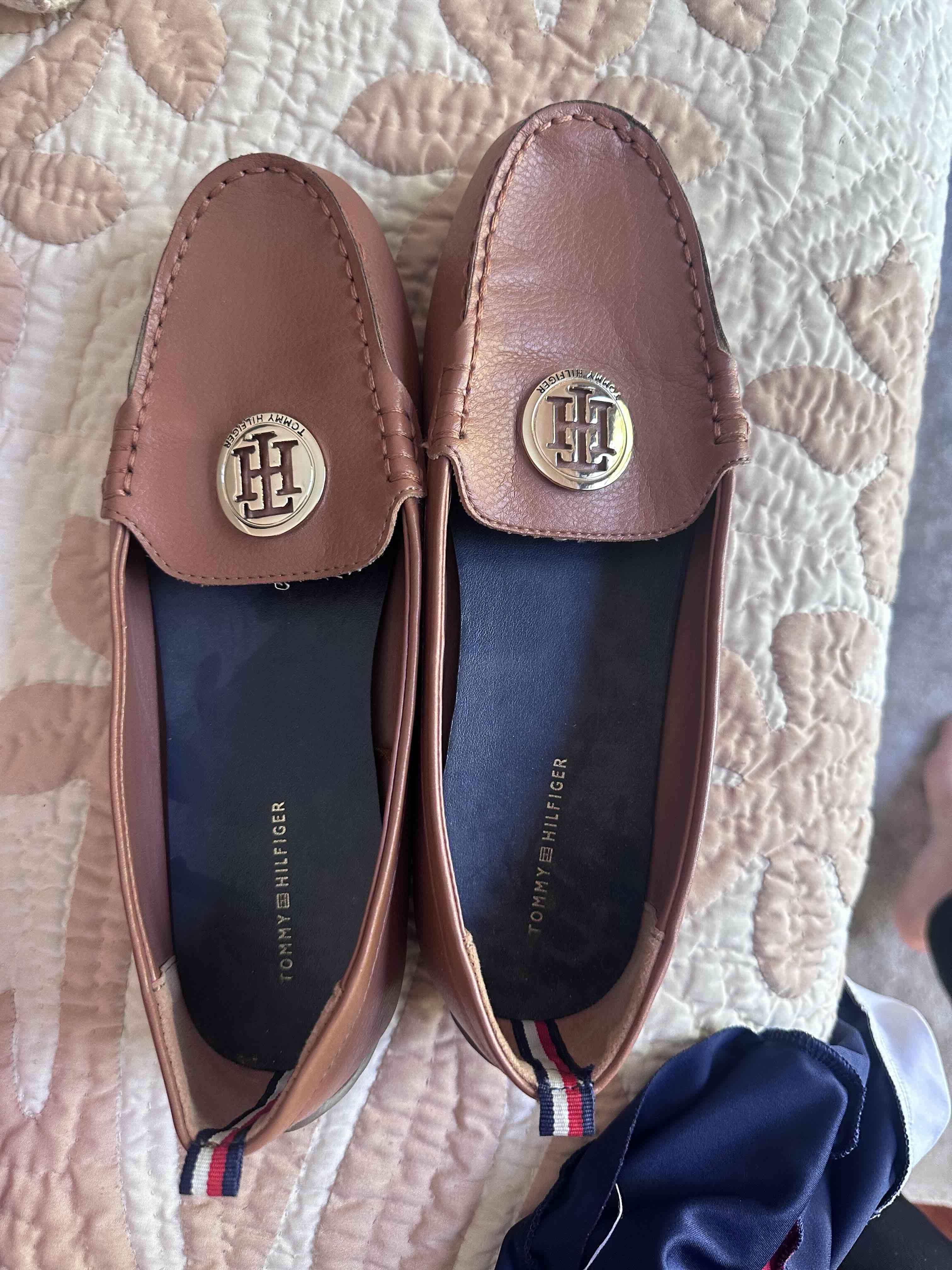 Mocasines Tommy Hilfiger de cuero marrón - miniatura 2