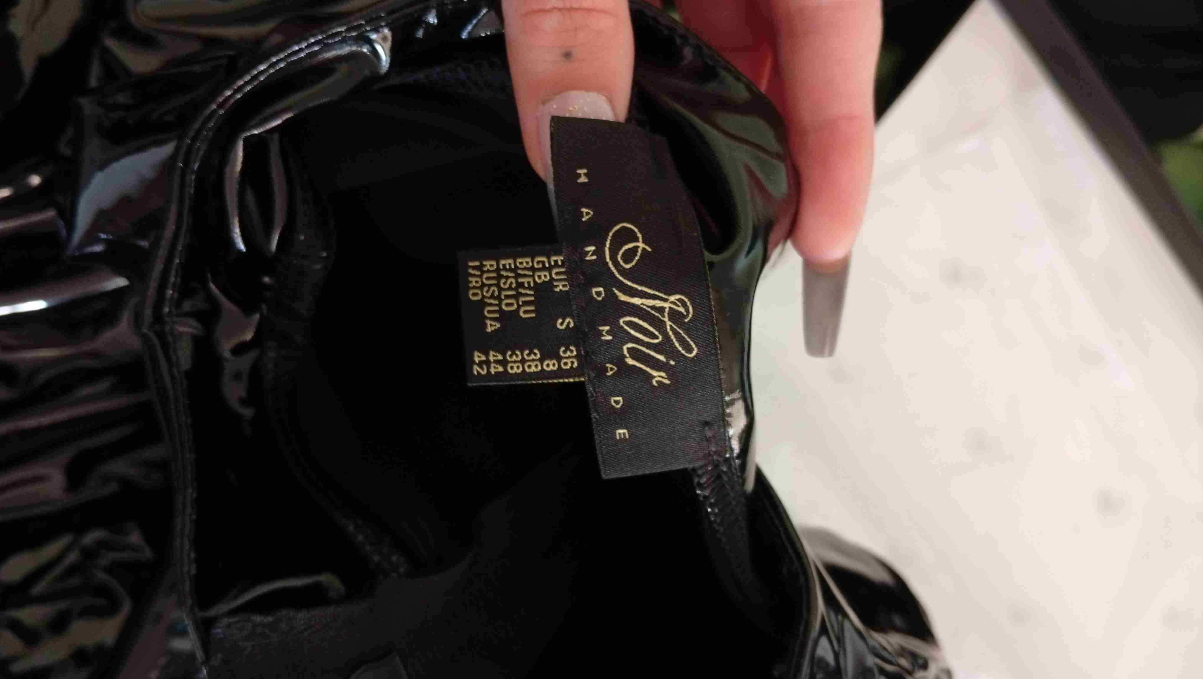 Vestido negro de vinilo látex - 2