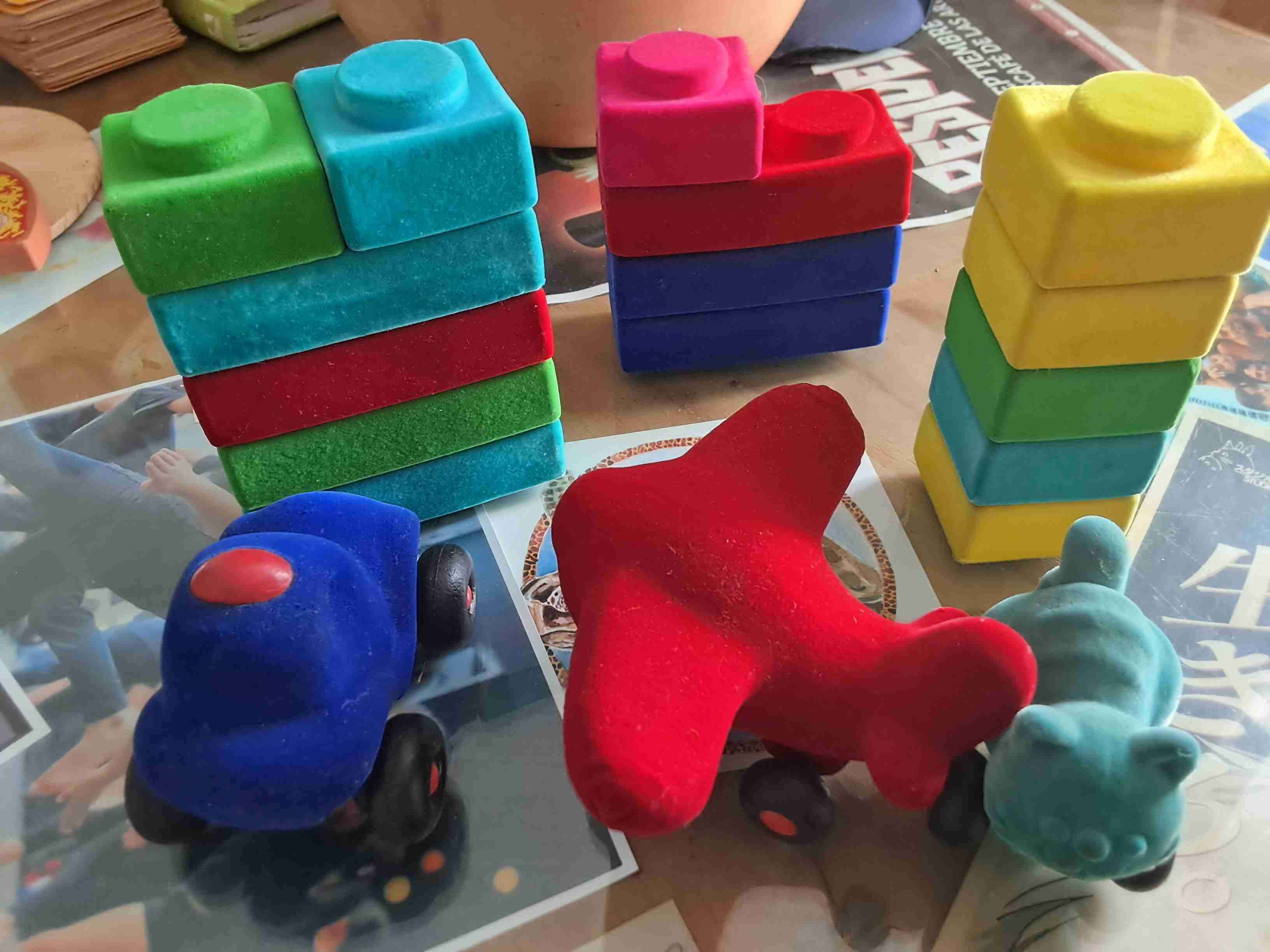Bloques y juguetes de goma de colores Rubbabu - 2