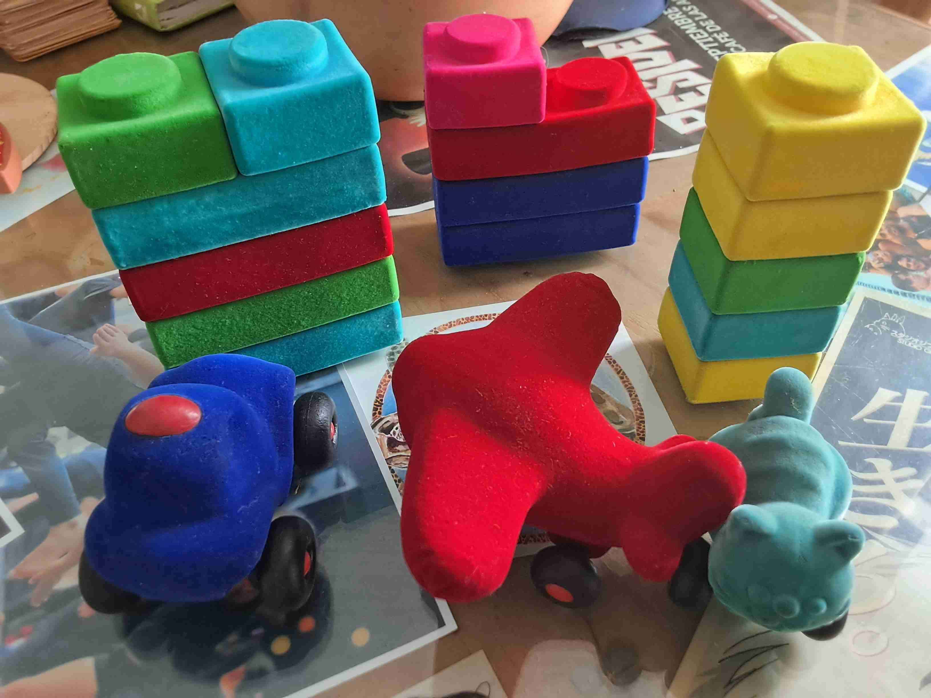 Bloques y juguetes de goma de colores Rubbabu - 3