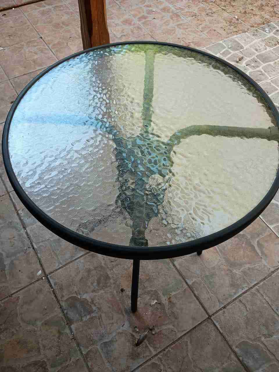 Mesa redonda de vidrio - miniatura 2