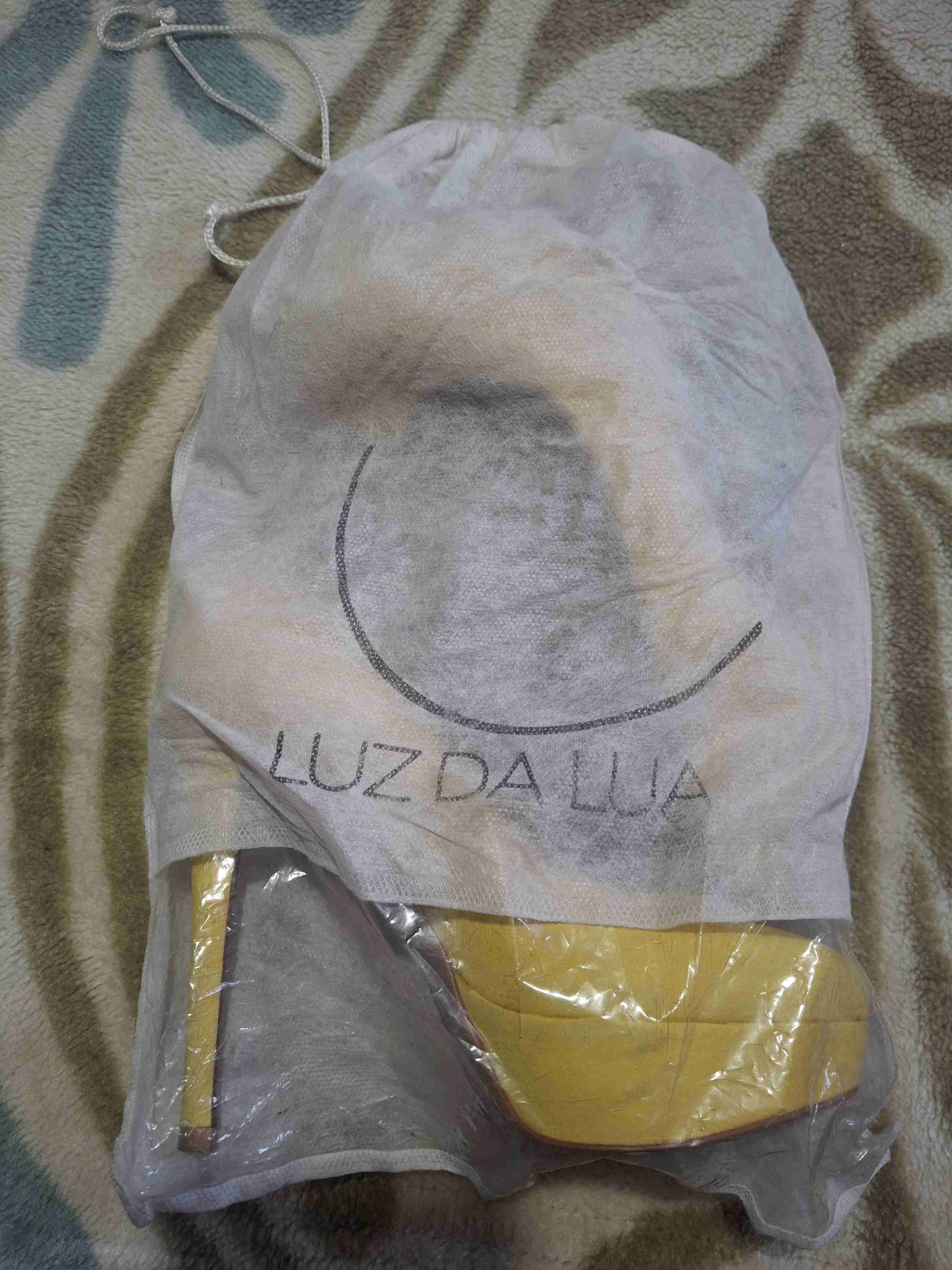 Zapatos de tacón amarillo - miniatura 4