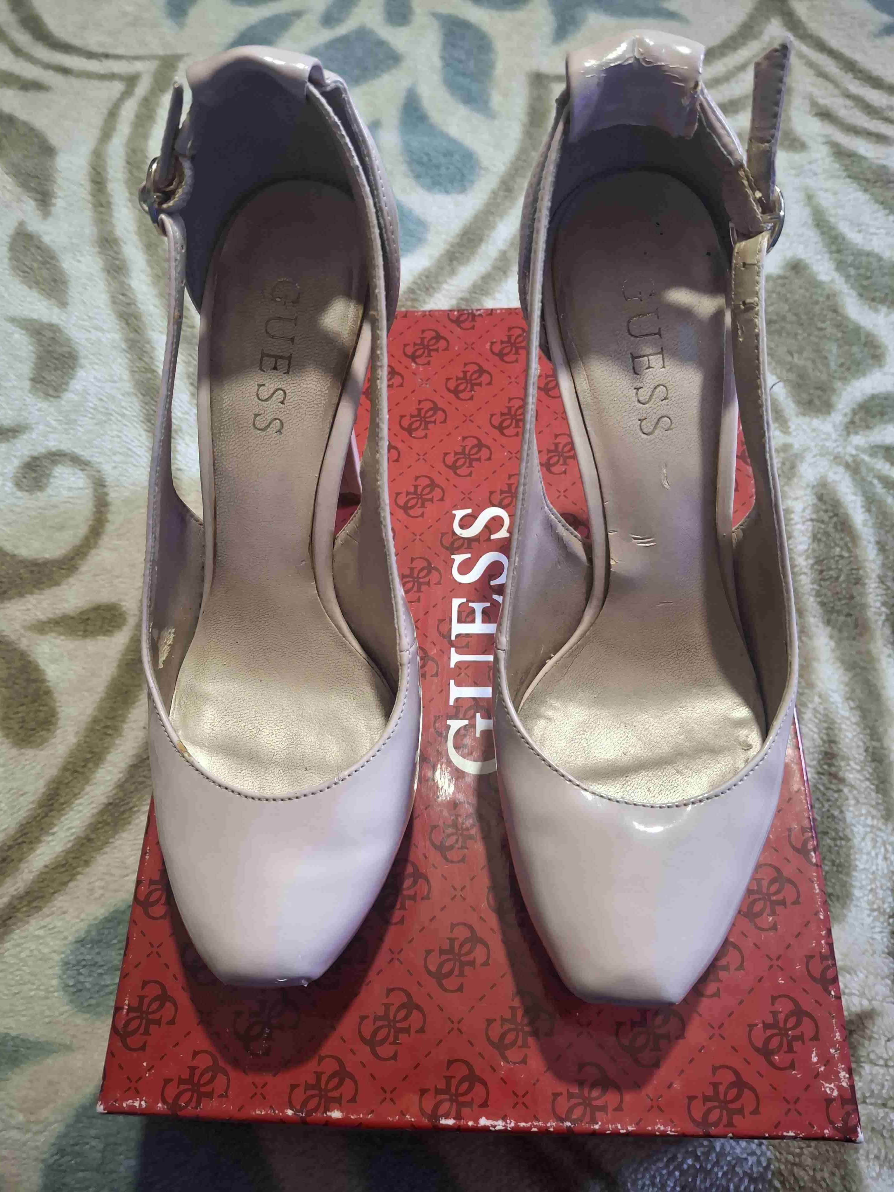 Tacones Guess rosados elegantes - miniatura 2