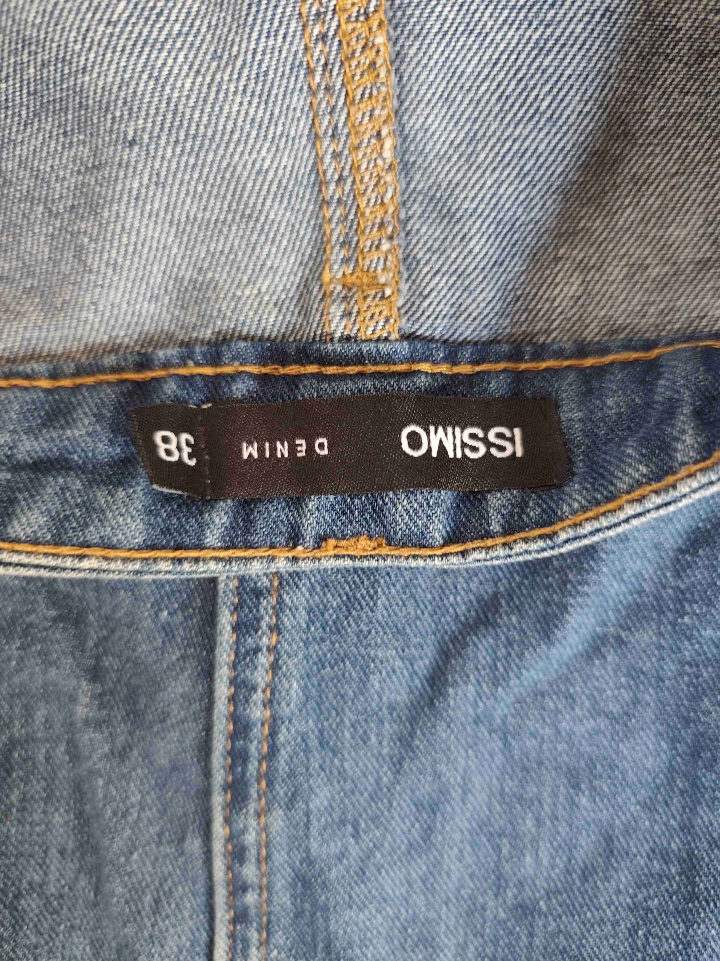 Falda de mezclilla con botones - miniatura 2