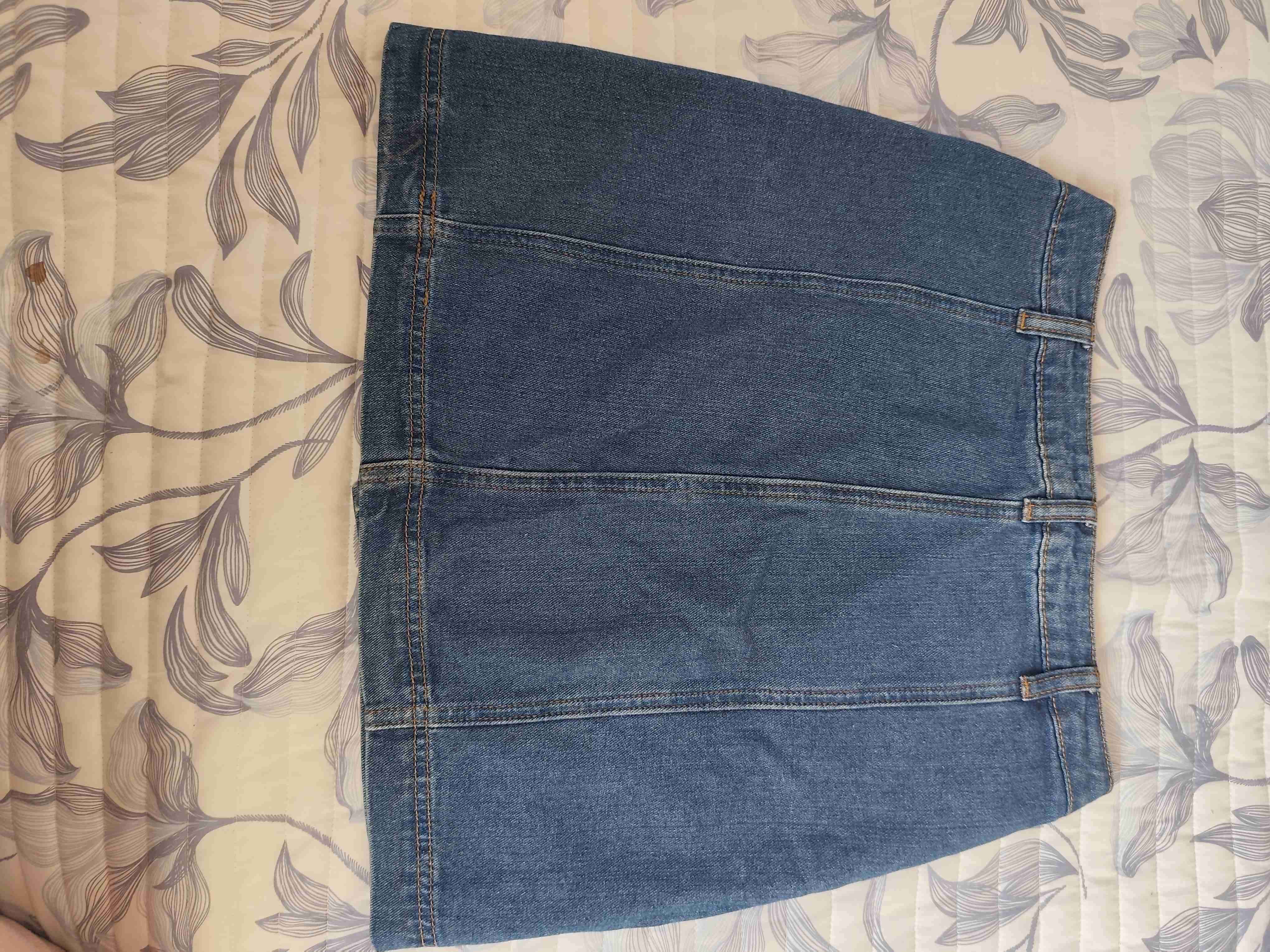 Falda de mezclilla con botones - miniatura 3