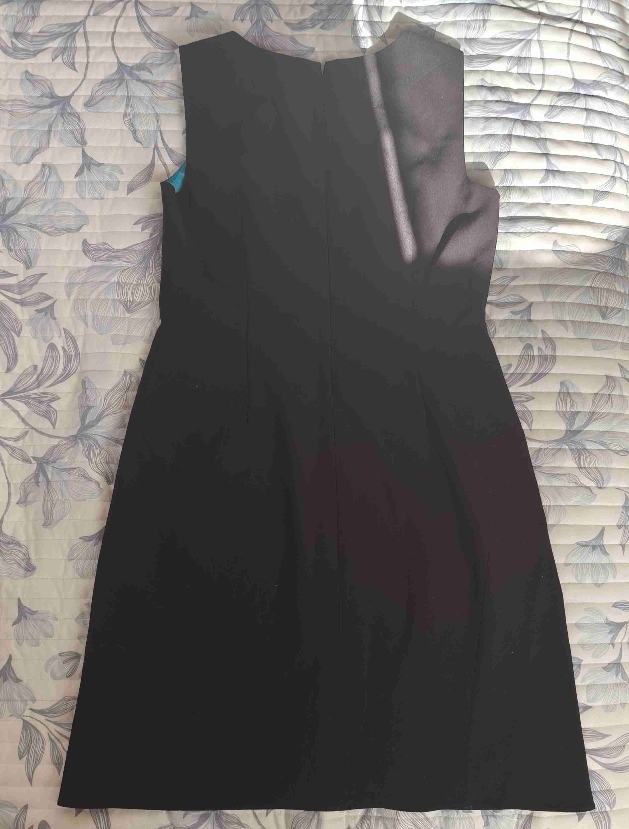 Vestido sin mangas negro - miniatura 2