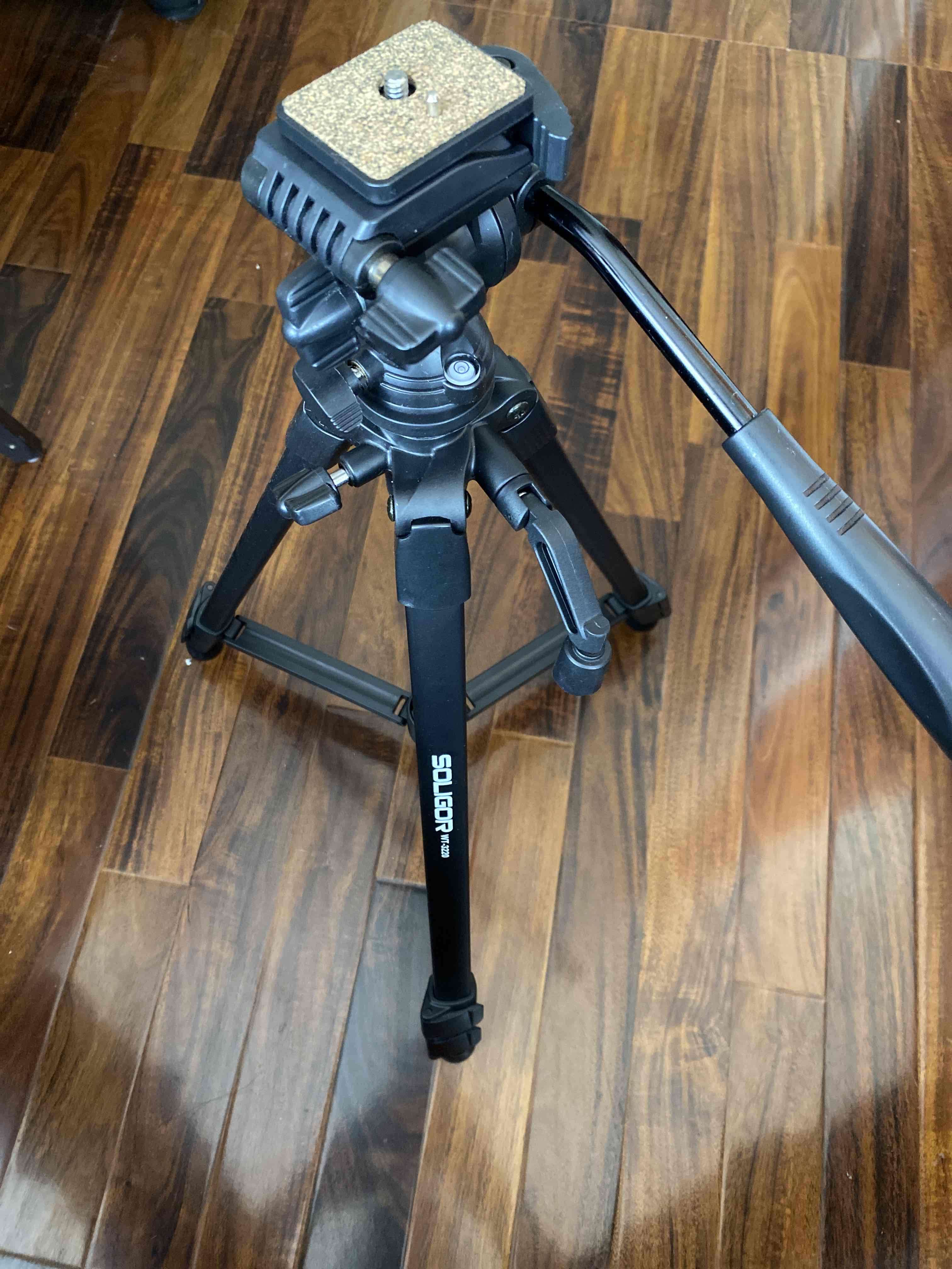 Trípode Soligor profesional