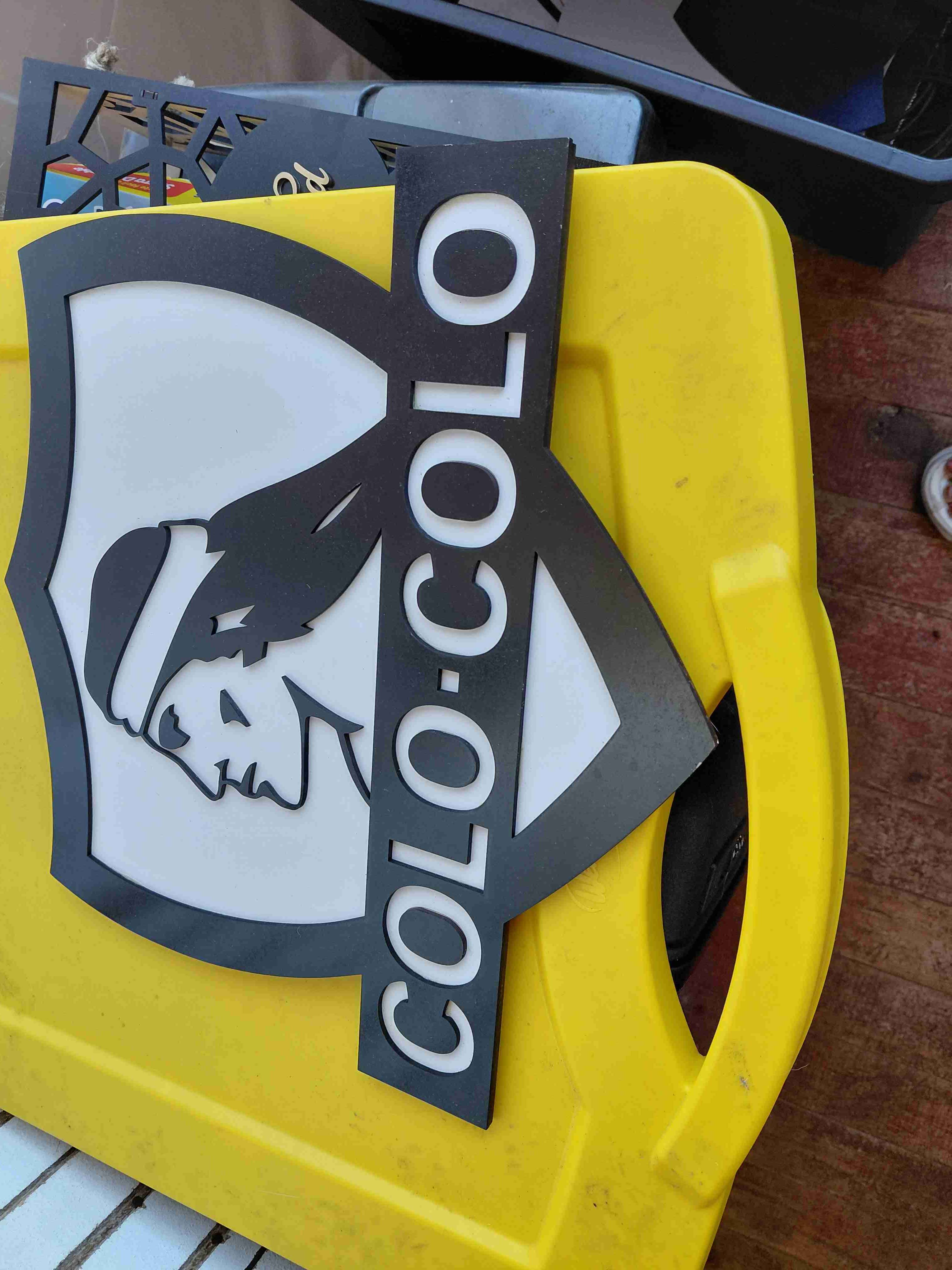 De madera decorativa Colo-Colo