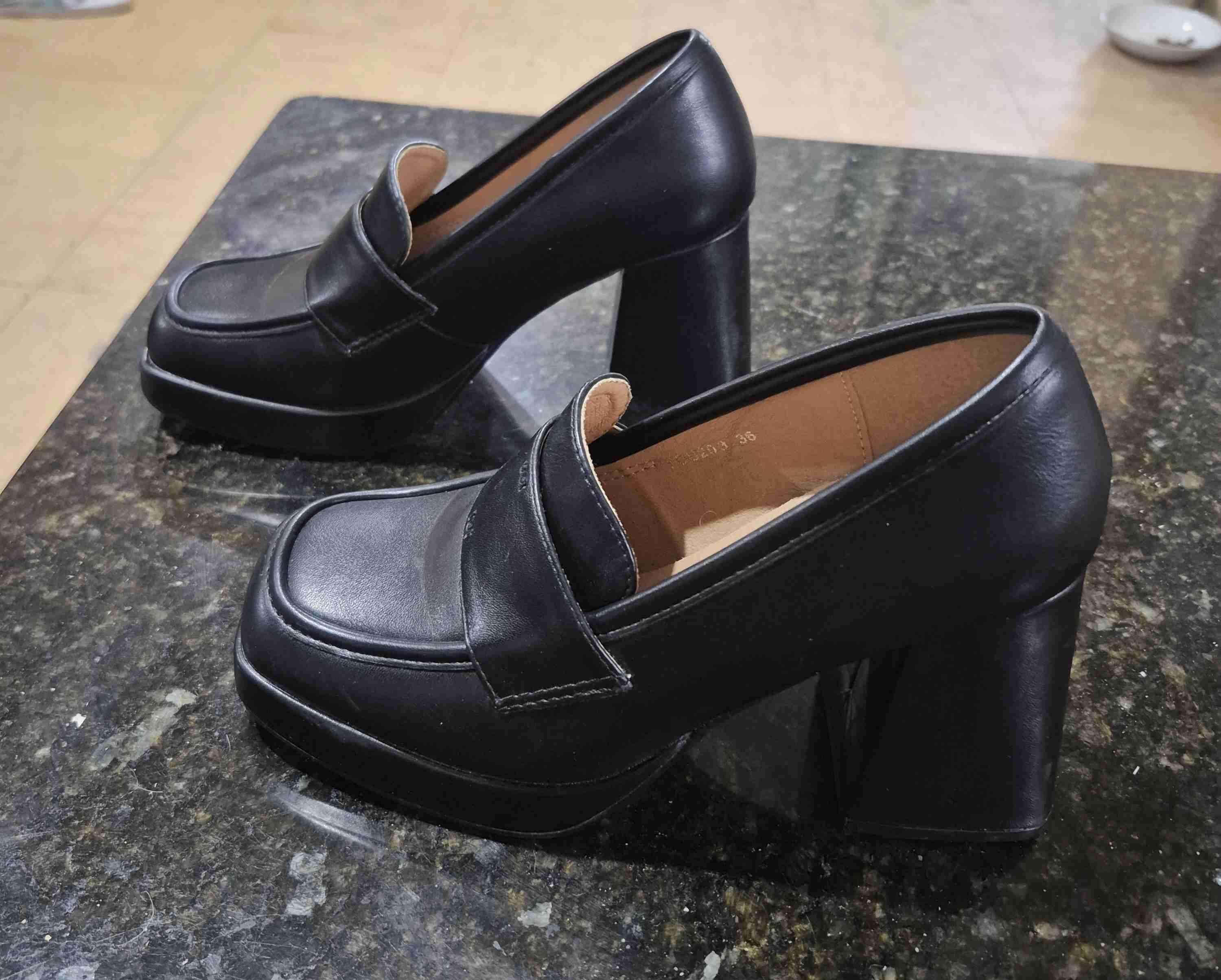 Zapatos de tacón negros de mujer - miniatura 3