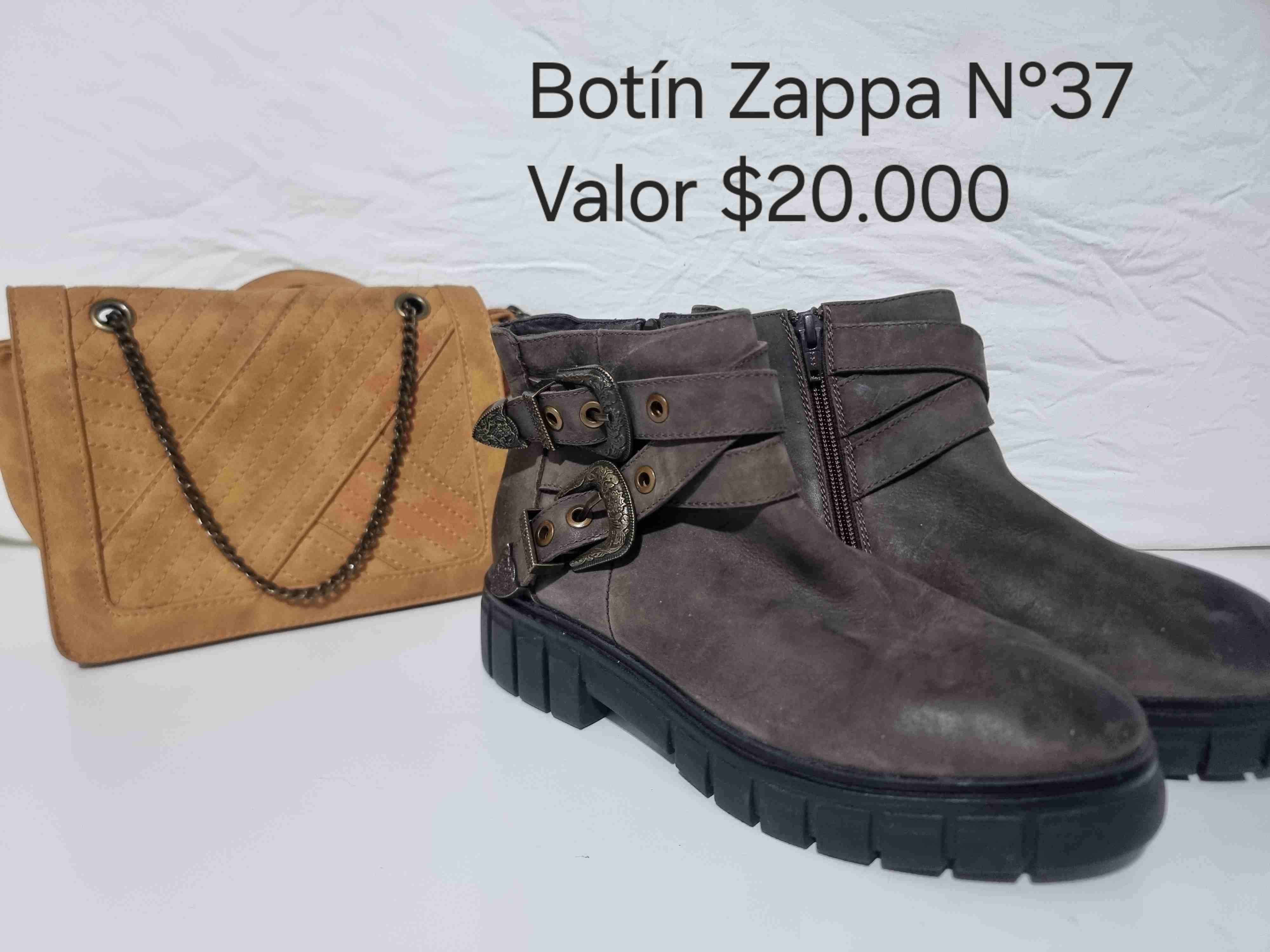 Zapatos plateados talla 37 - miniatura 2