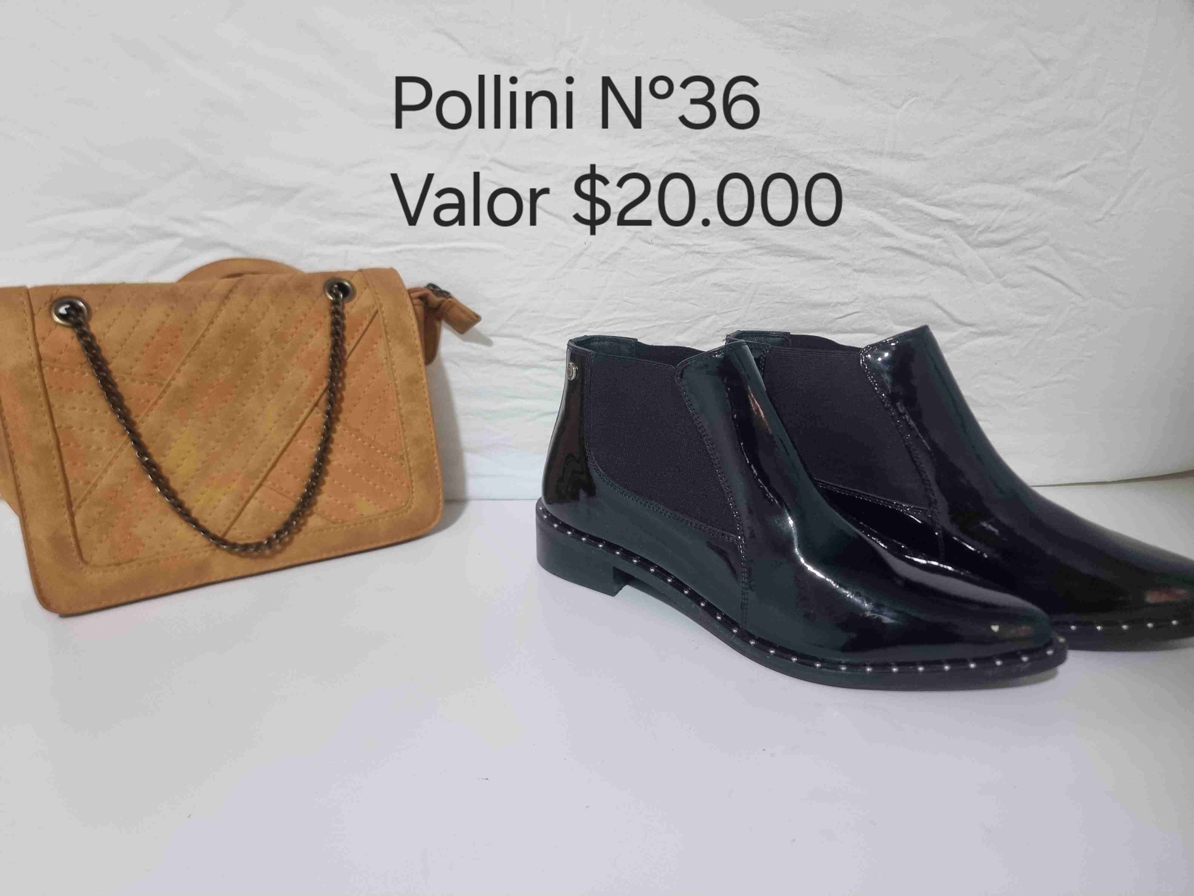 Botines negros charol Pollini