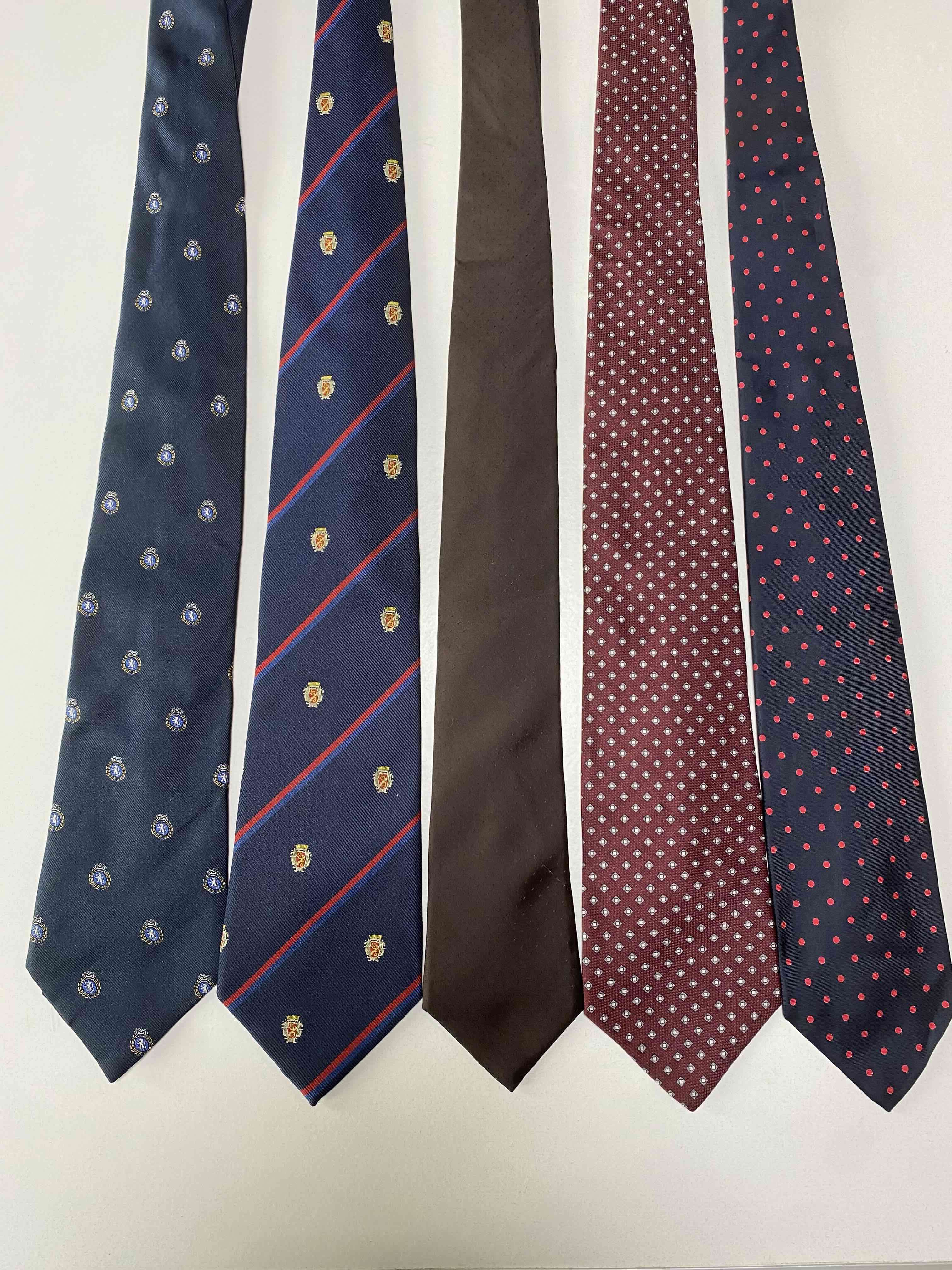 Lote de corbatas variadas - miniatura 2