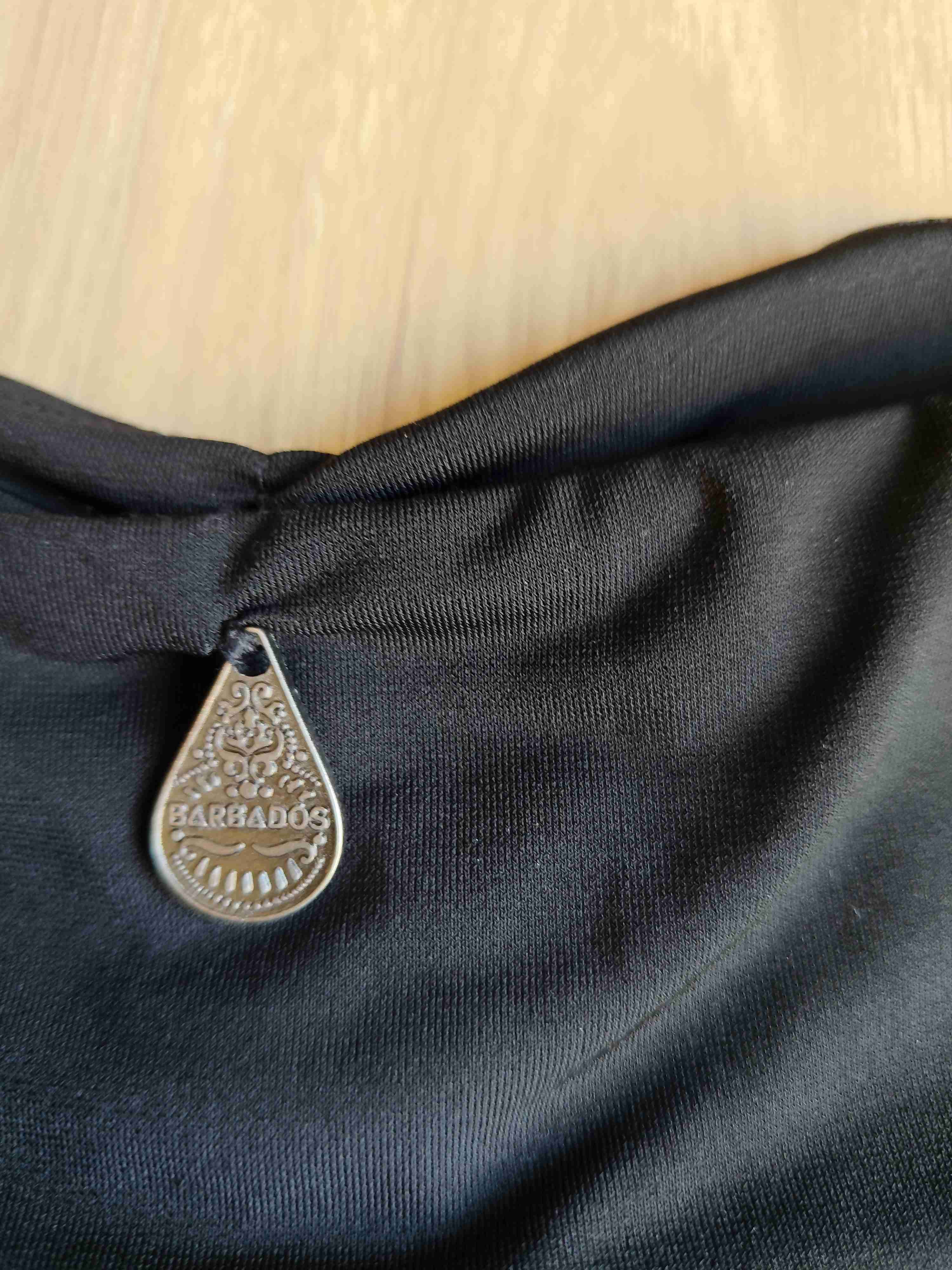 Top negro estilo bikini - miniatura 3