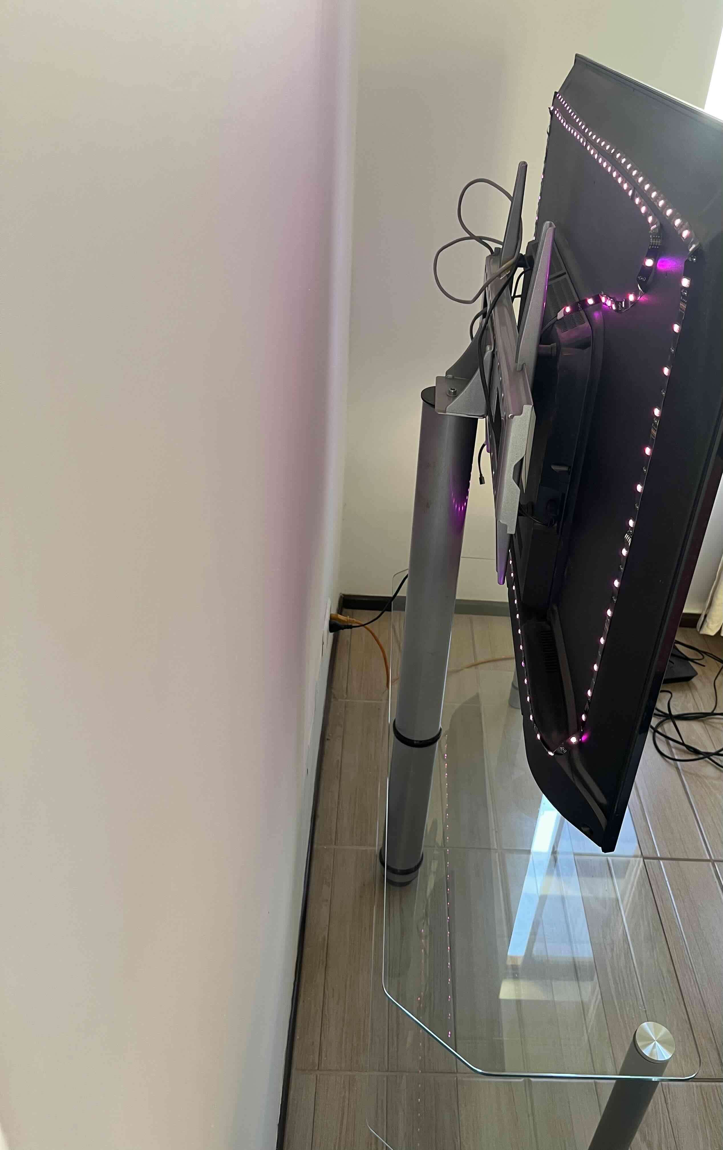 Rack TV y mesa para TV de 55 pulgadas - miniatura 5