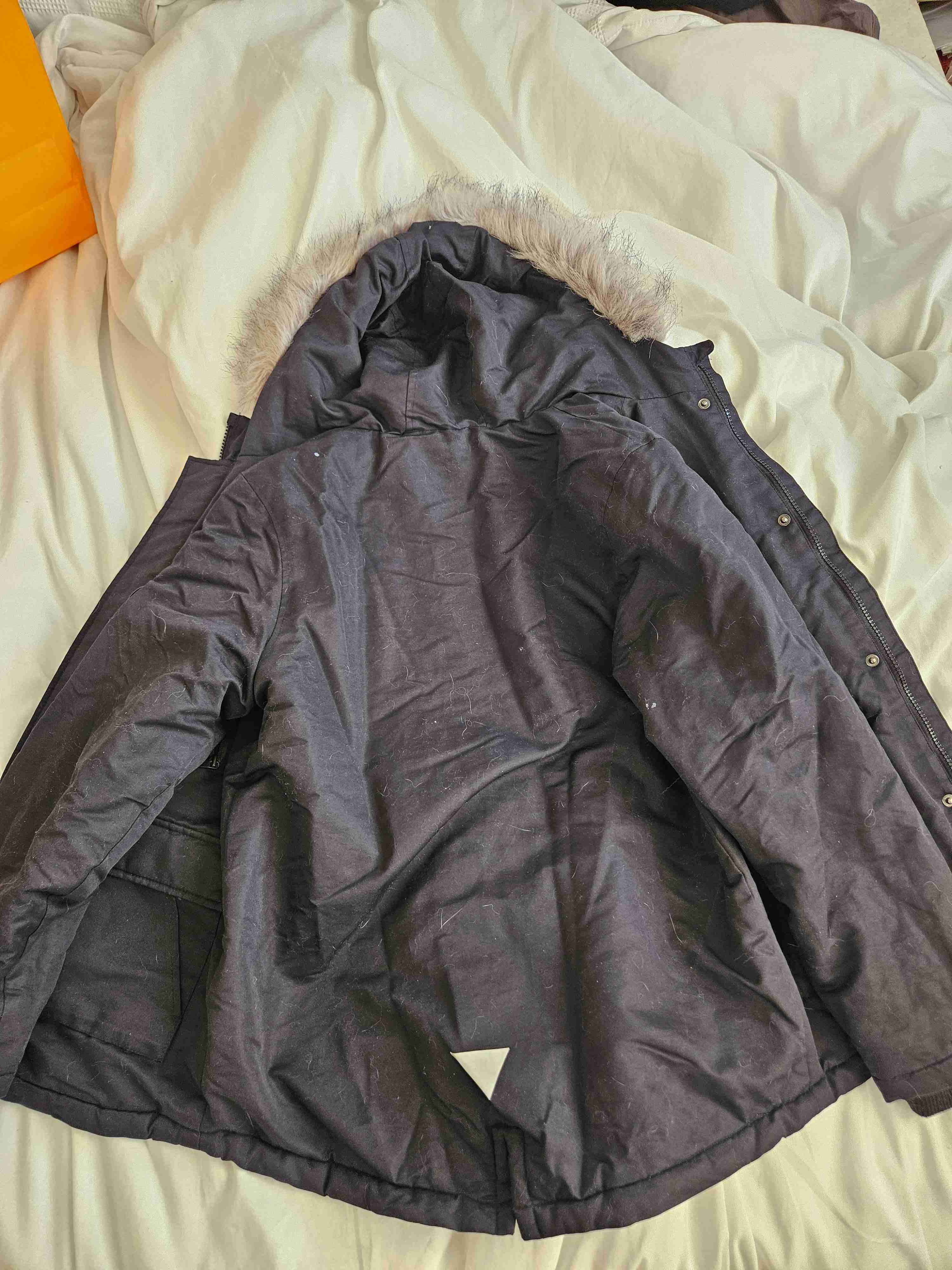 Parka con capucha de piel sintética - miniatura 4