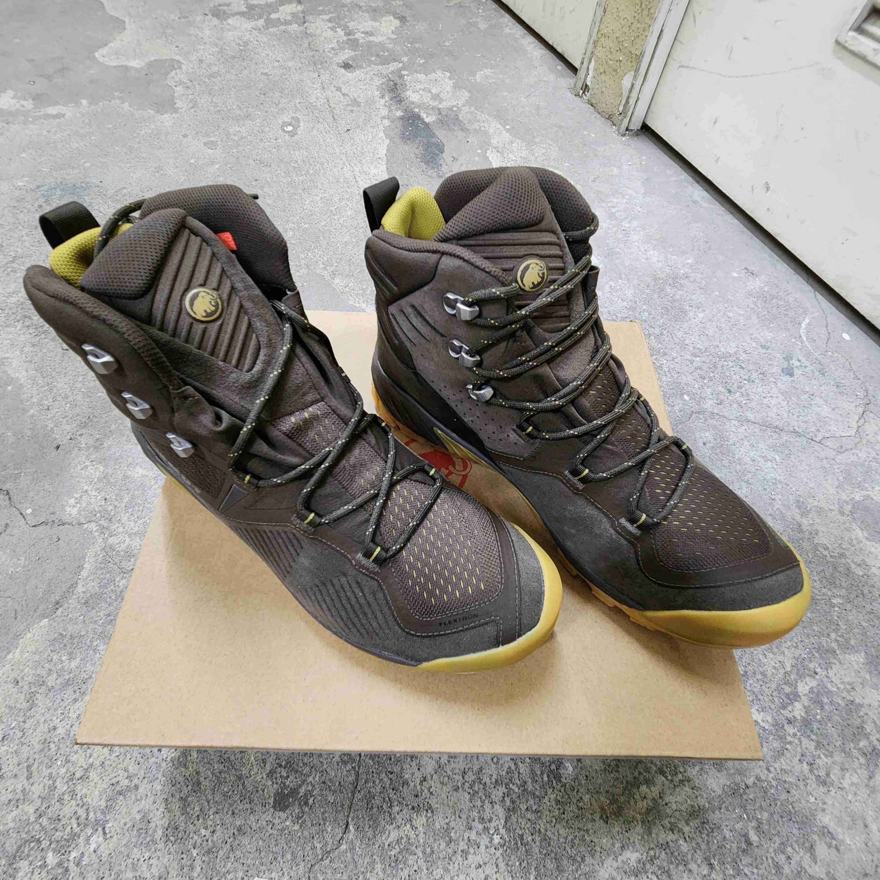 Zapatos trekking Mammut Café/Amarillo. Nuevas. - miniatura 3