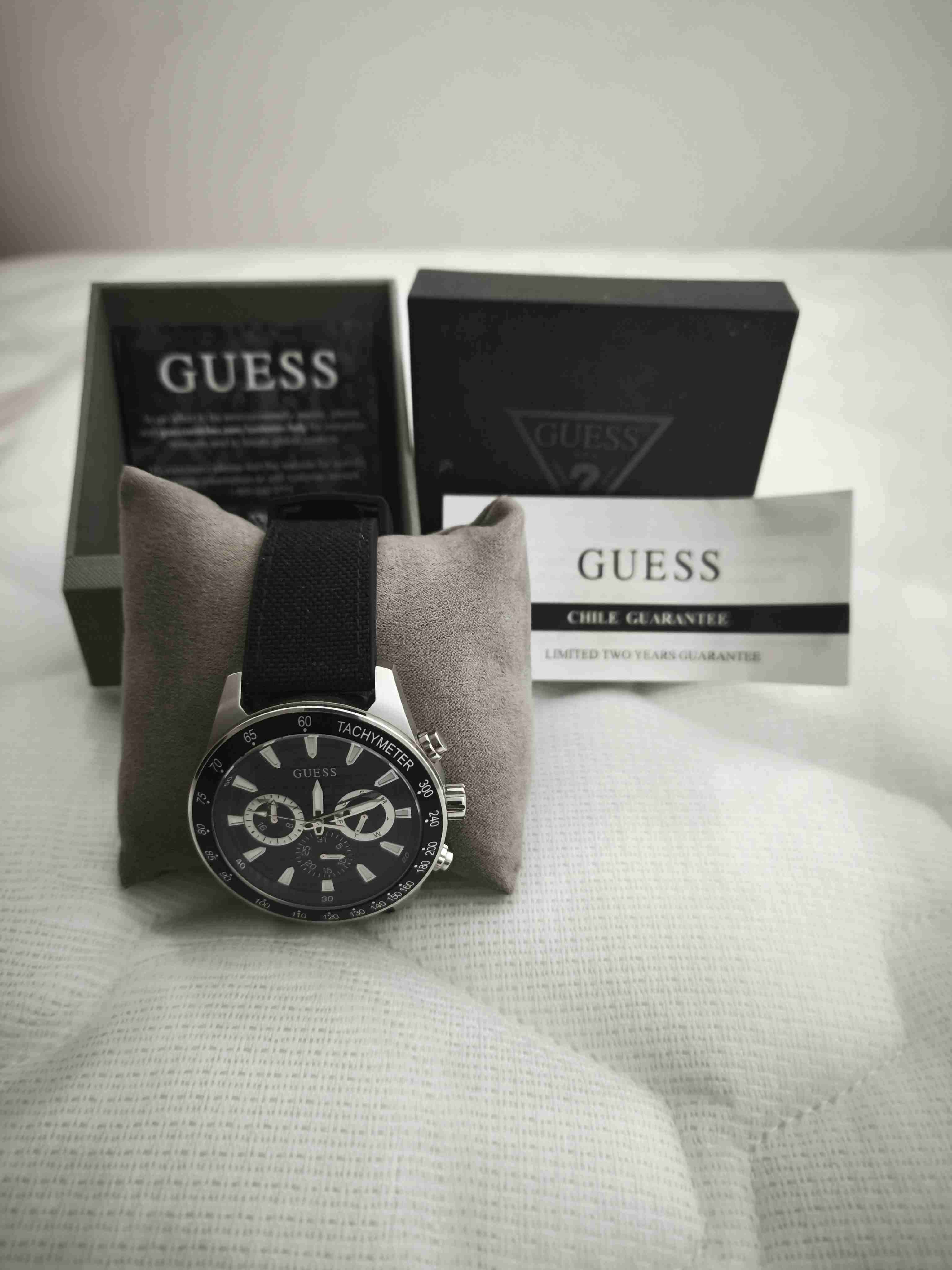 Reloj Guess negro cronógrafo