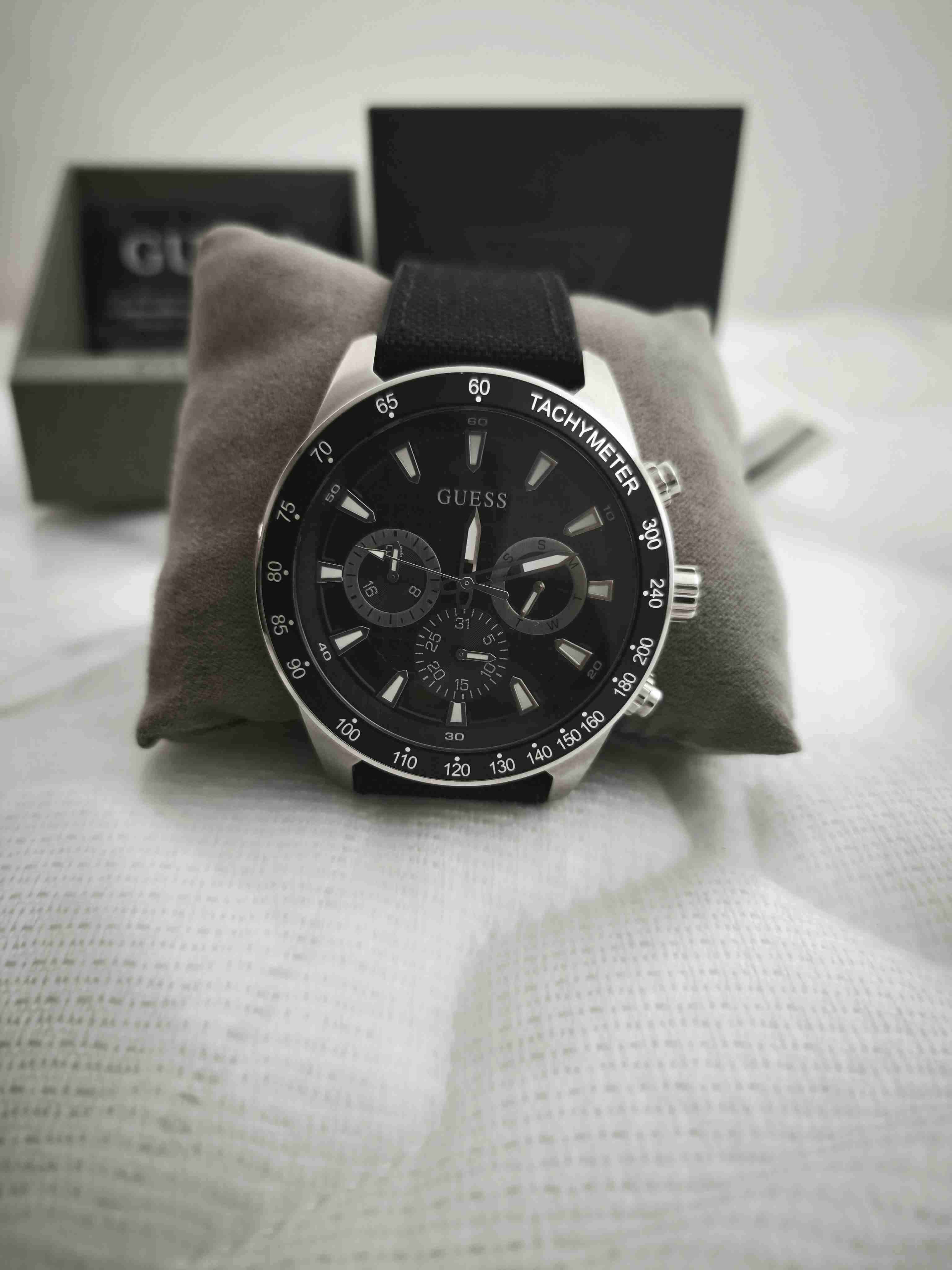 Reloj Guess negro cronógrafo - miniatura 2