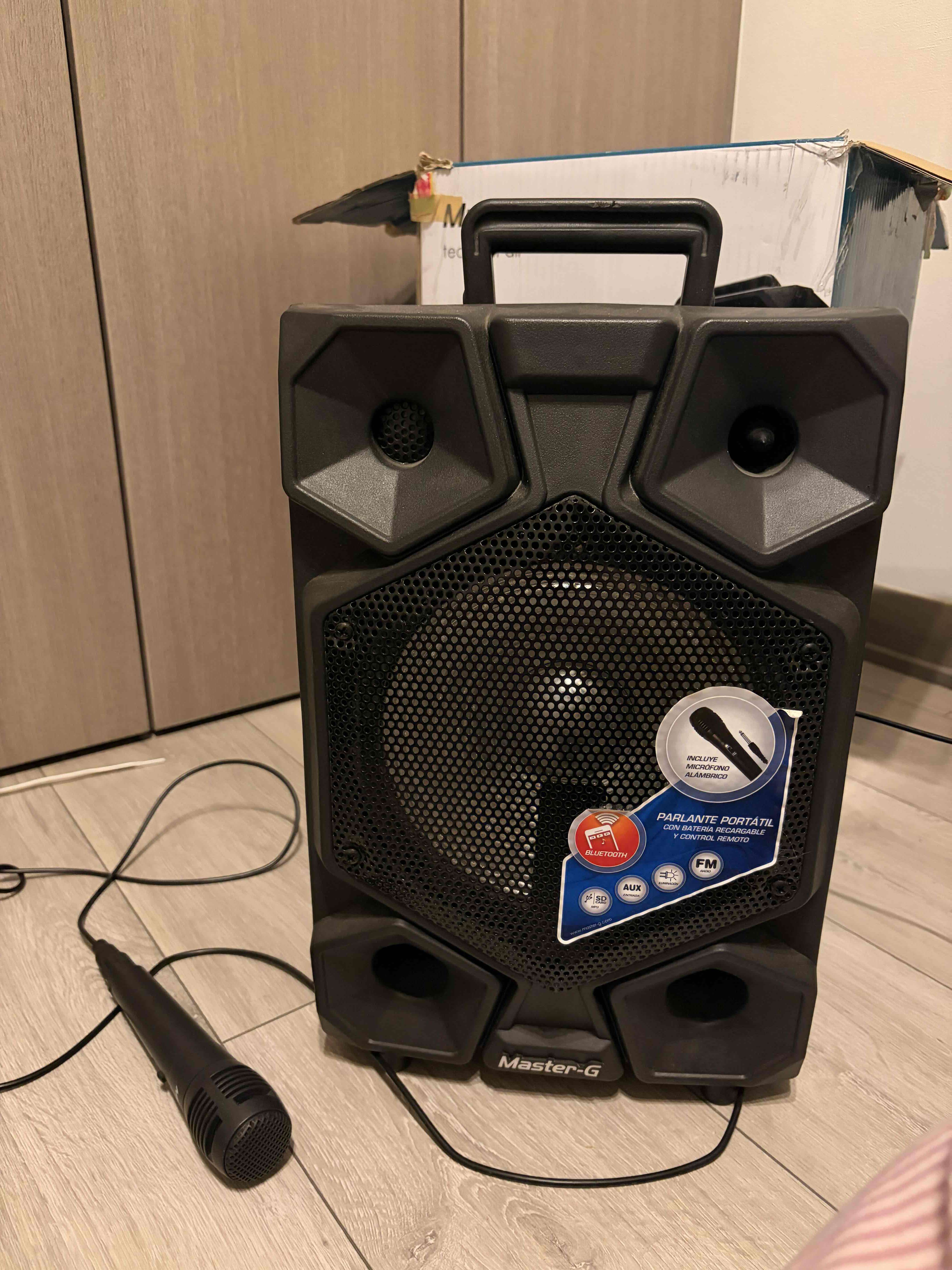 Parlante karaoke Master-G 8 pulgadas - miniatura 5