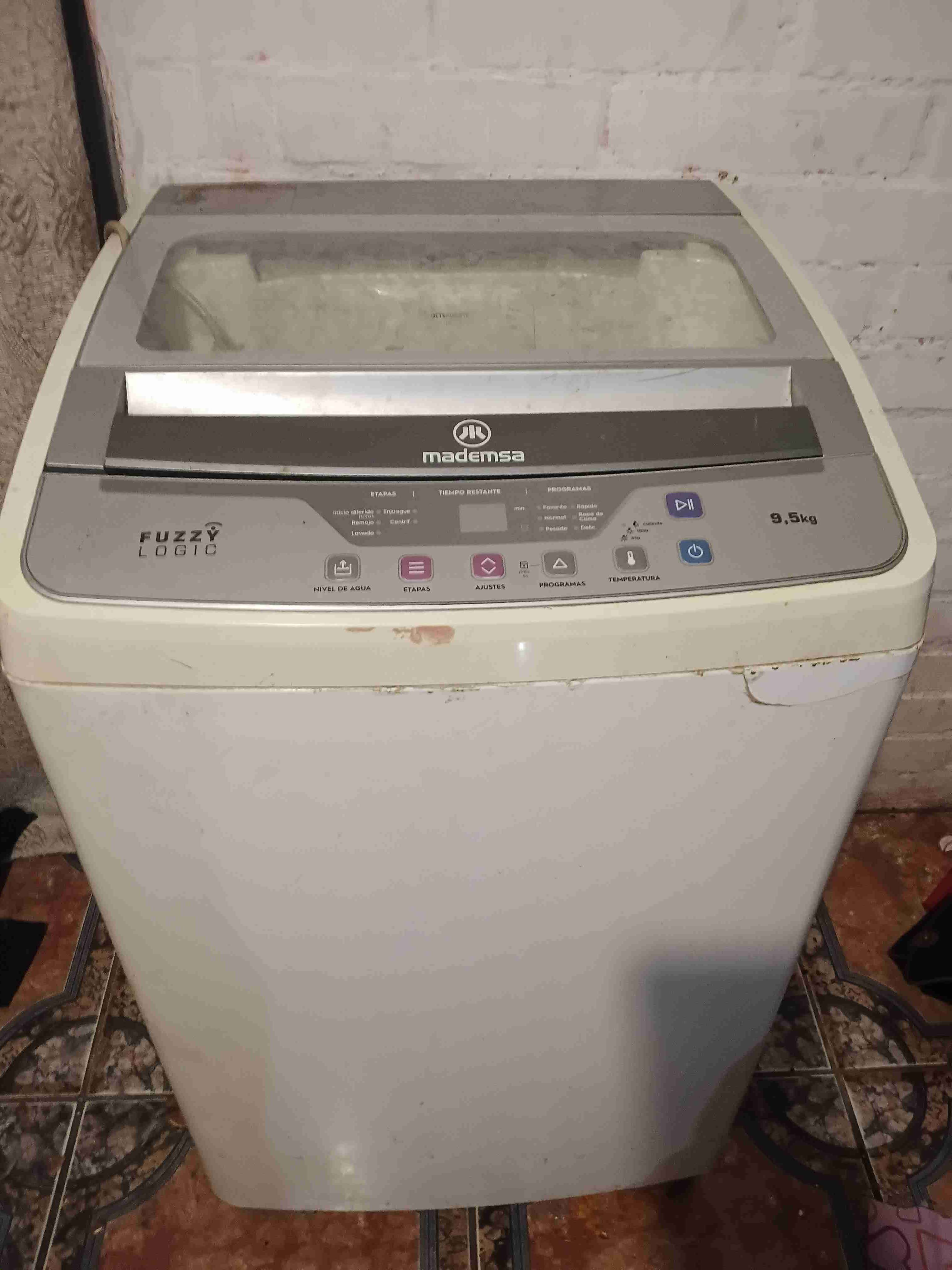 Lavadora Mademsa Fuzzy Logic 9.5kg