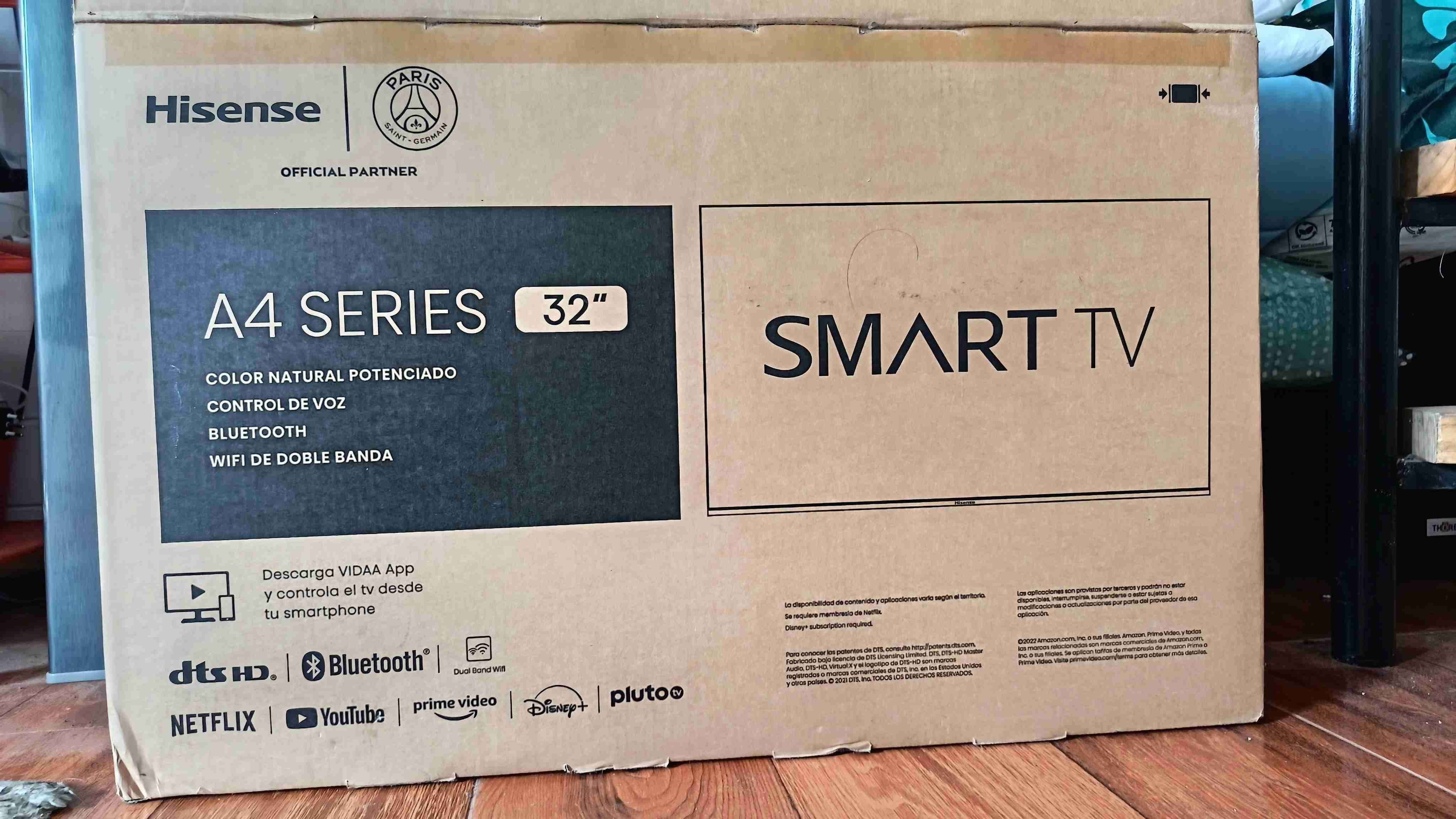 Televisor Hisense negro 32 pulgadas A4k - miniatura 2