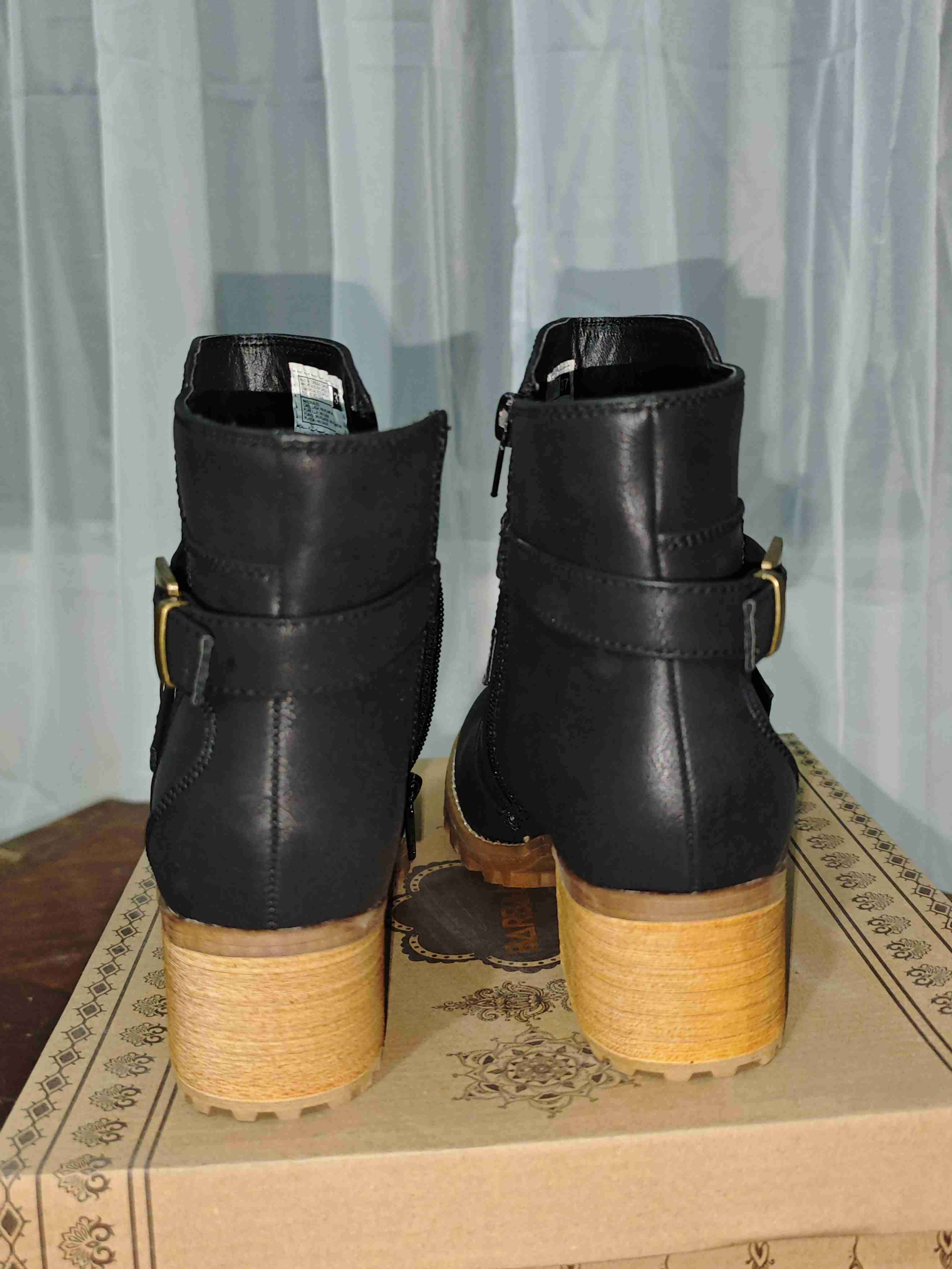 Botines Barbados negros con hebillas - miniatura 4