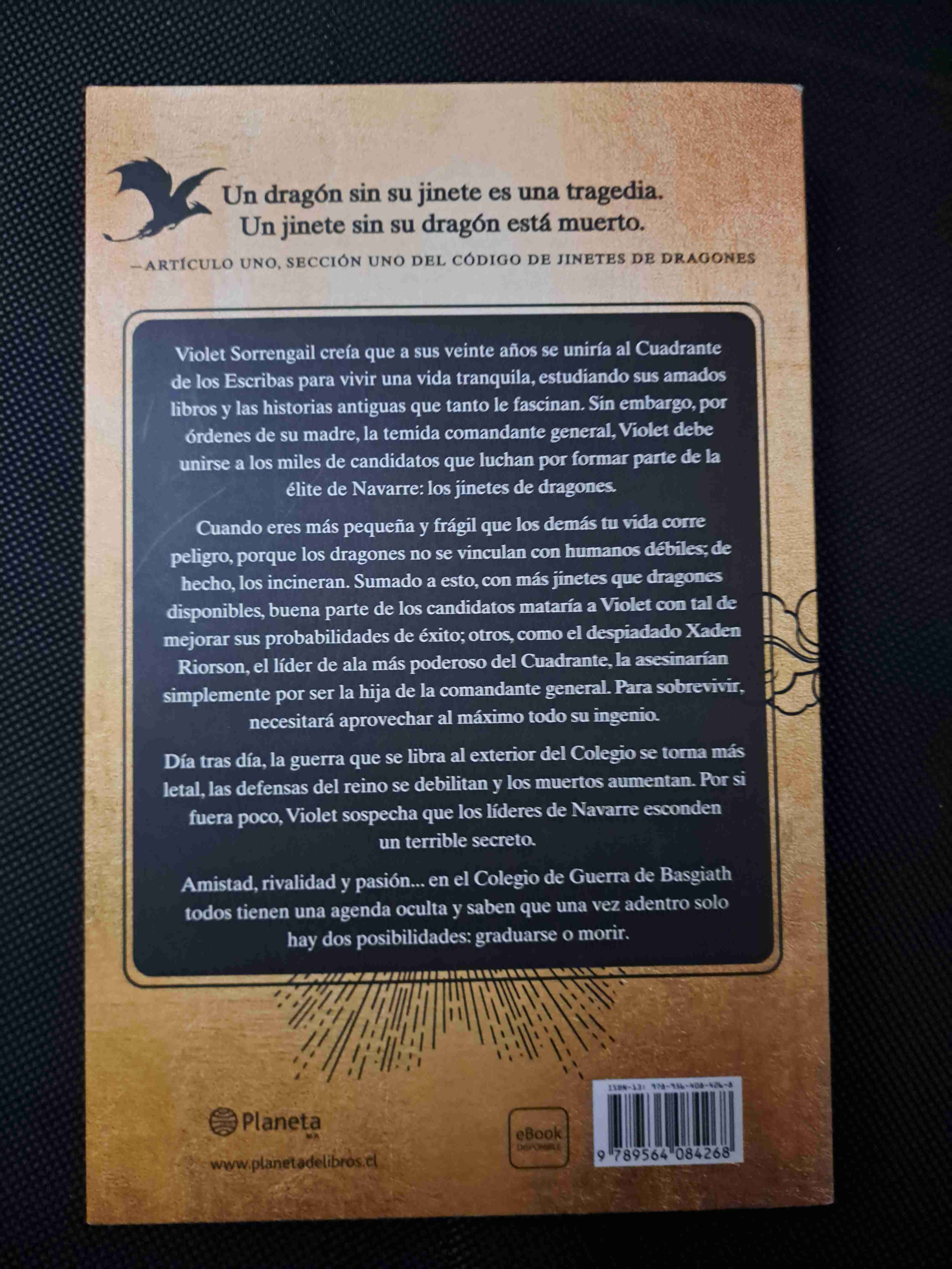 Libro 'Alas de Sangre' de Rebecca Yarros - miniatura 2