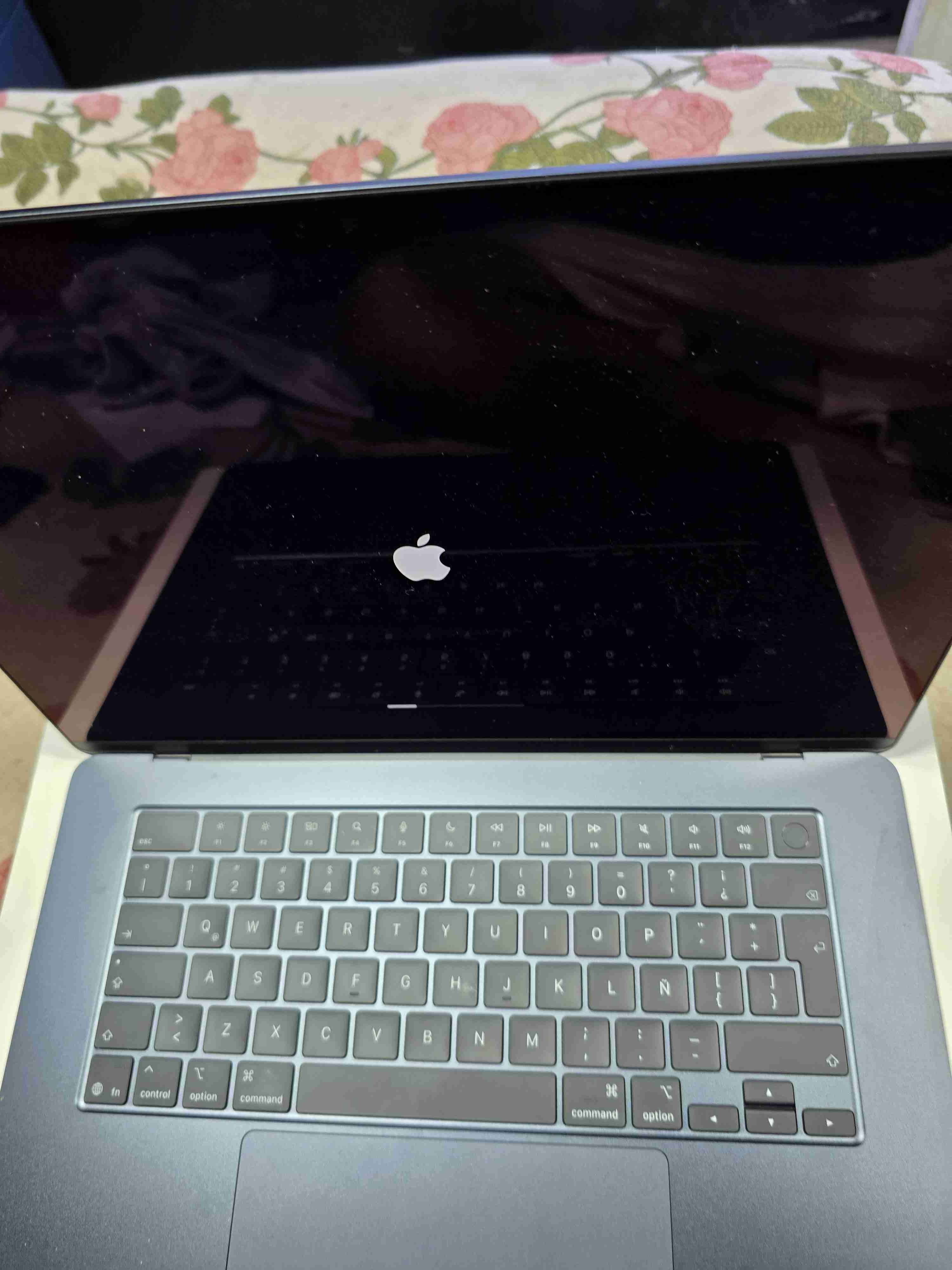 MacBook air m4 15 " con boleta - 5