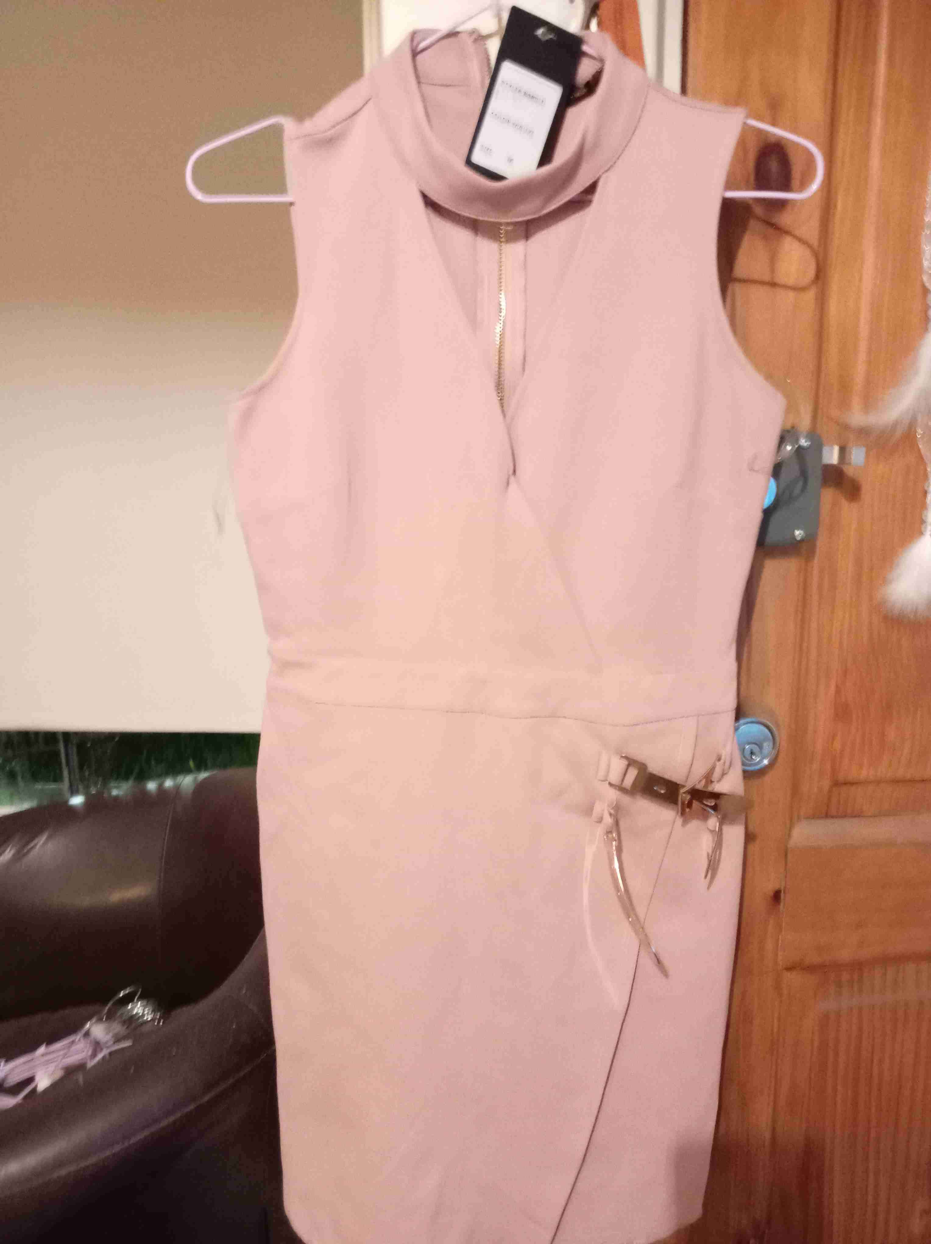 Pantalones y vestidos - miniatura 4