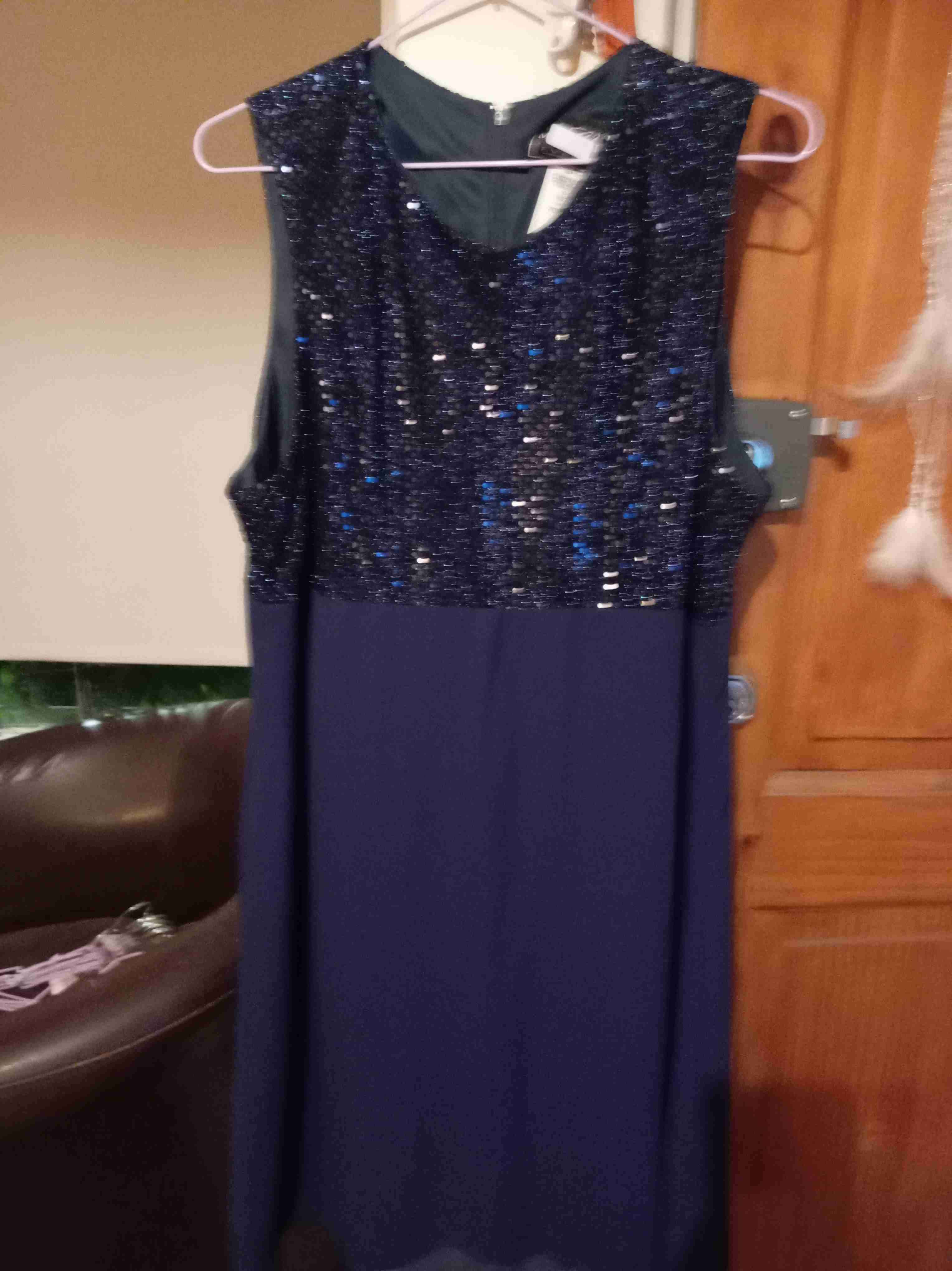 Pantalones y vestidos - miniatura 5