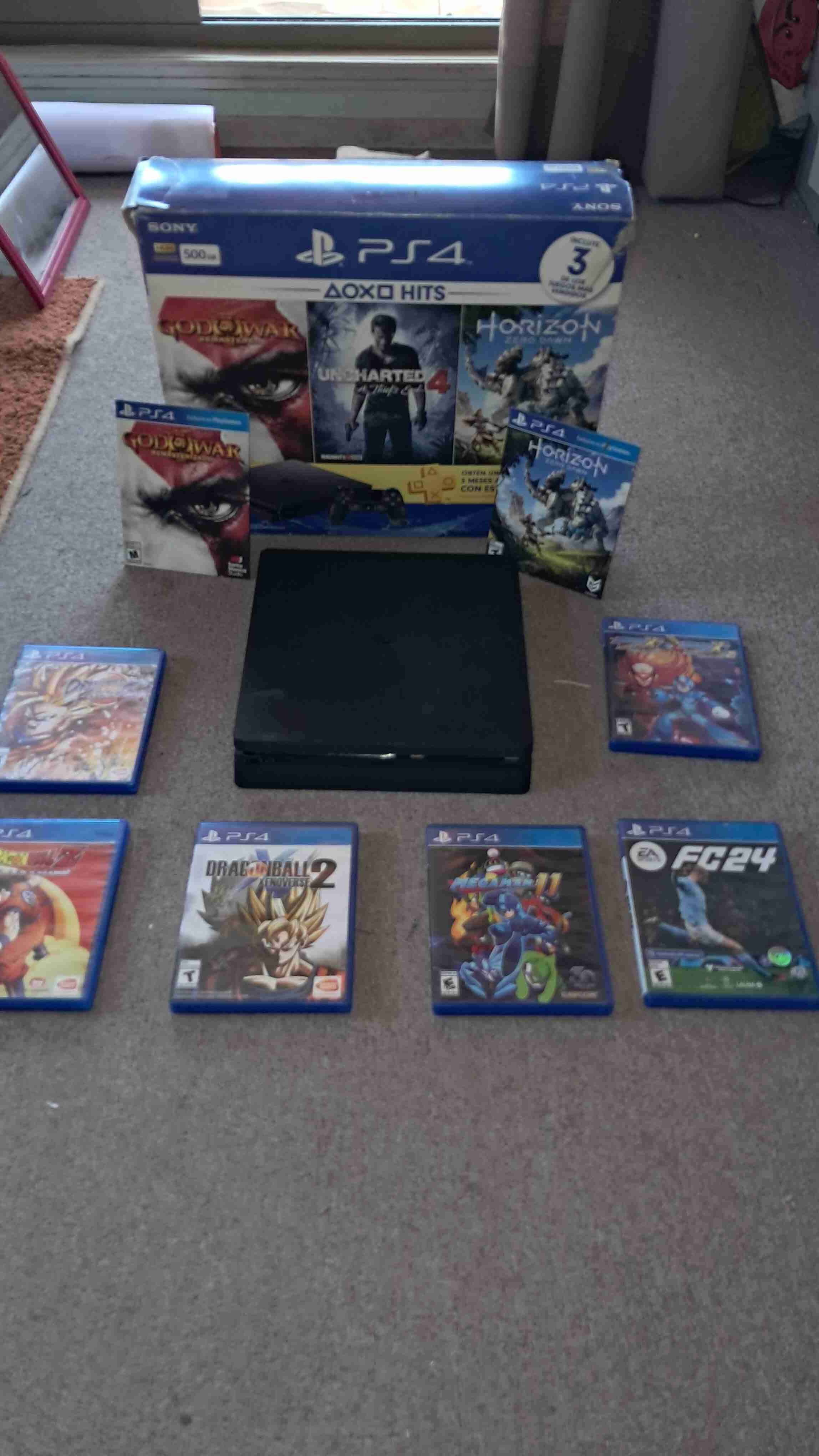 Consola PS4 con juegos juegos aparte - miniatura 2