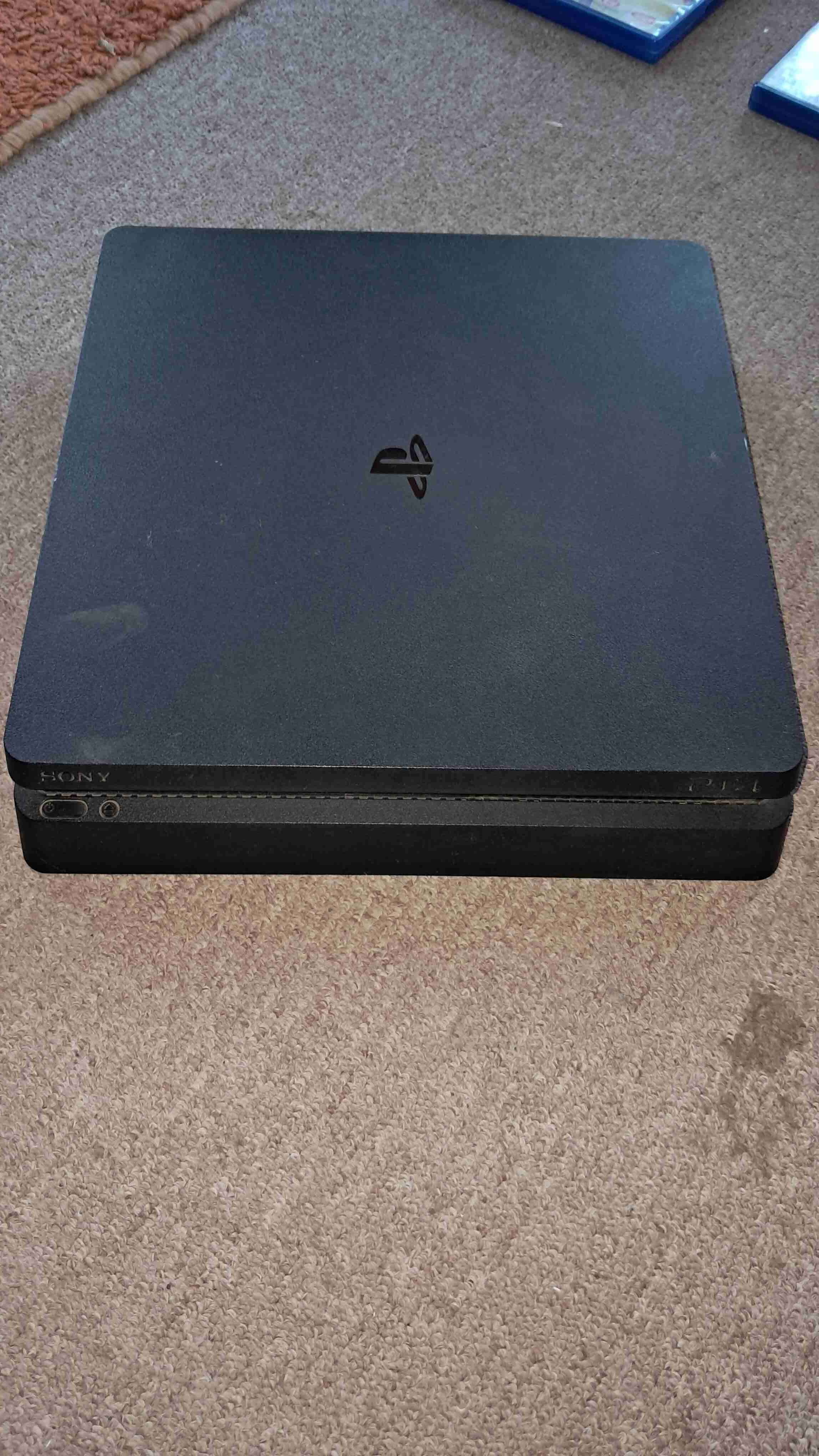 Consola PS4 con juegos juegos aparte - miniatura 4