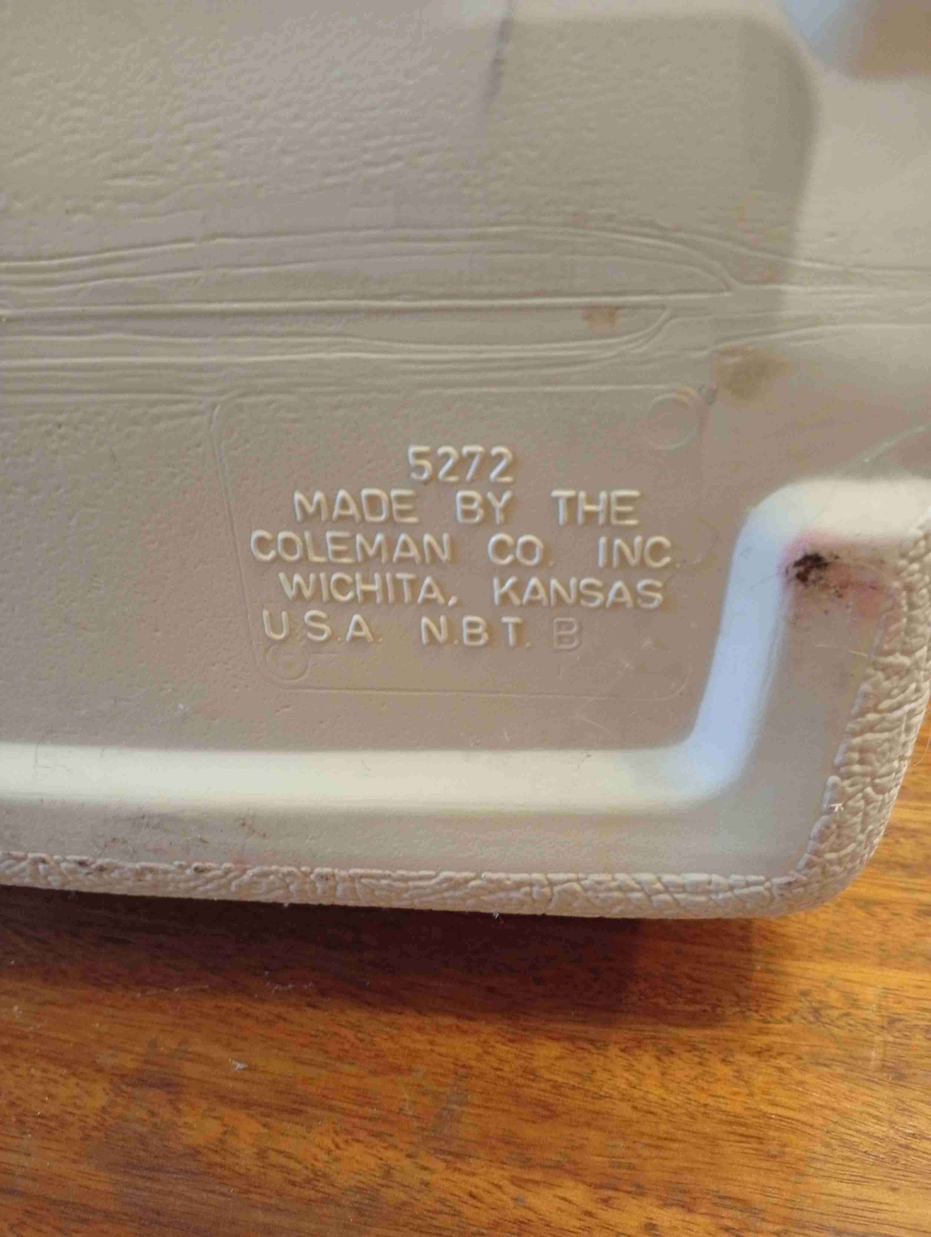 Cooler Coleman rojo más termo. - miniatura 4