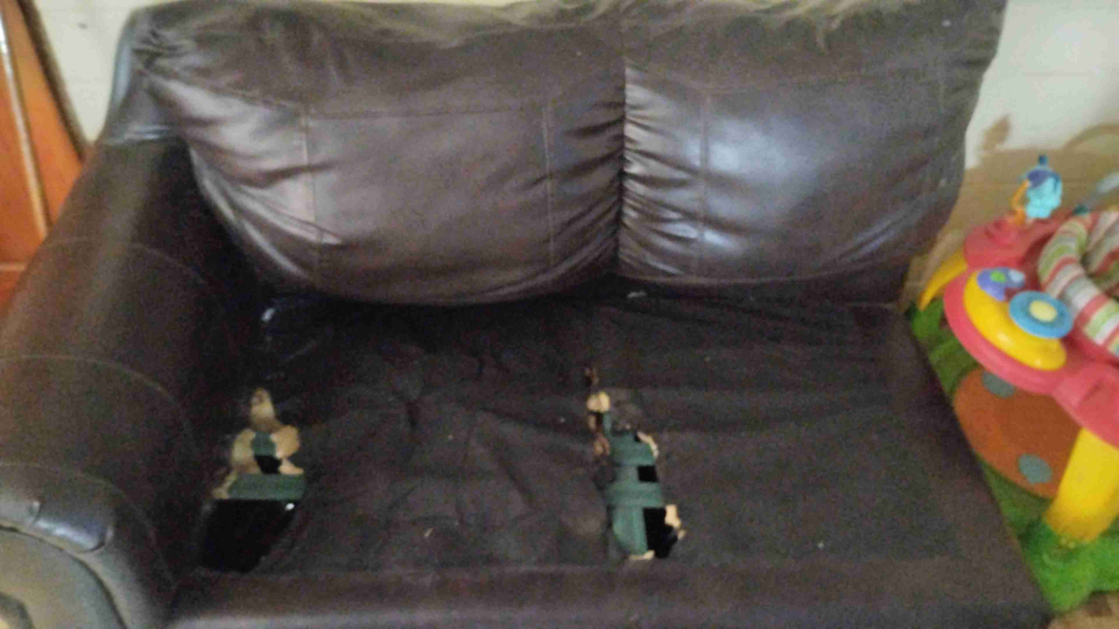 Sillones ecocuero chocolate 3 cuerpos - 5