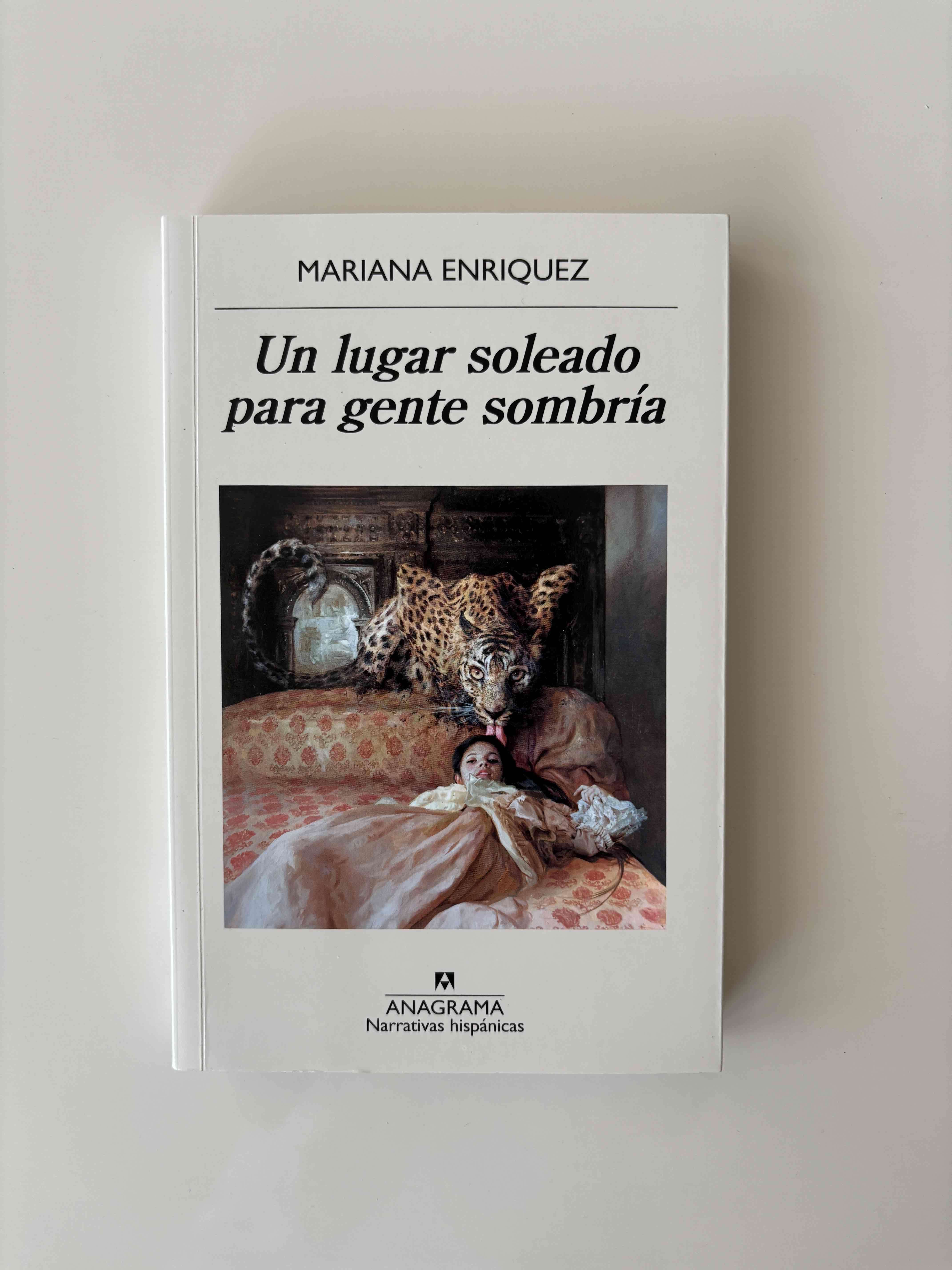 Libro 'Un lugar soleado para gente sombría'