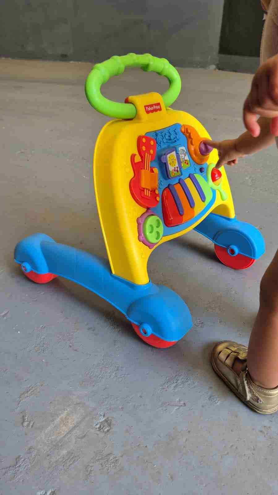 Andador musical Fisher Price - miniatura 3