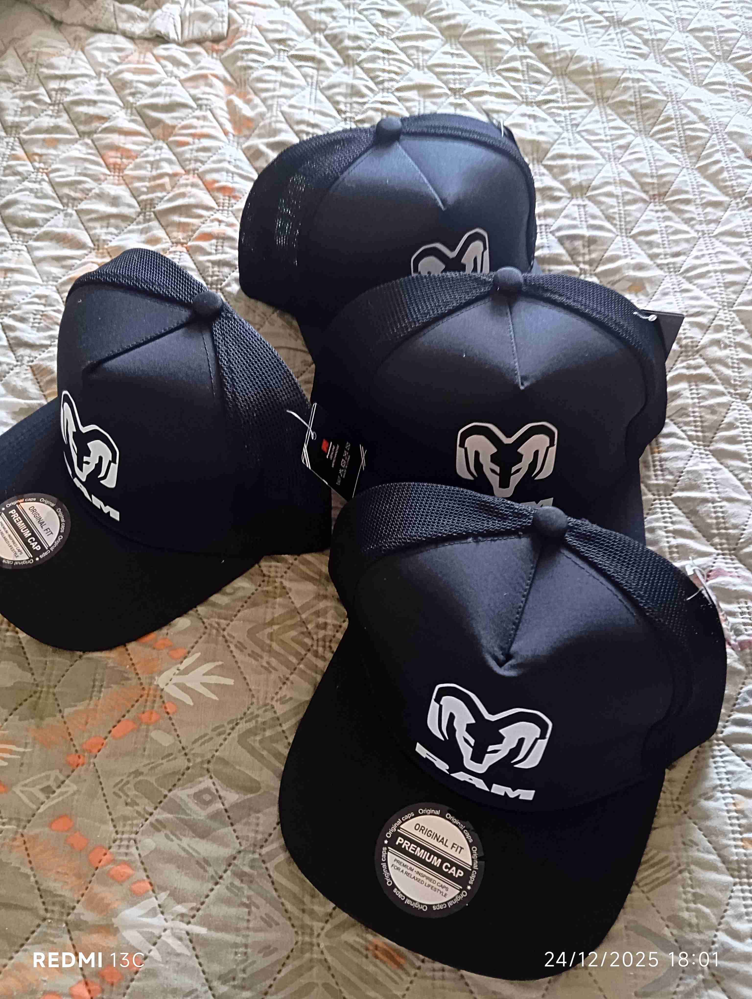 Gorras negras RAM originales