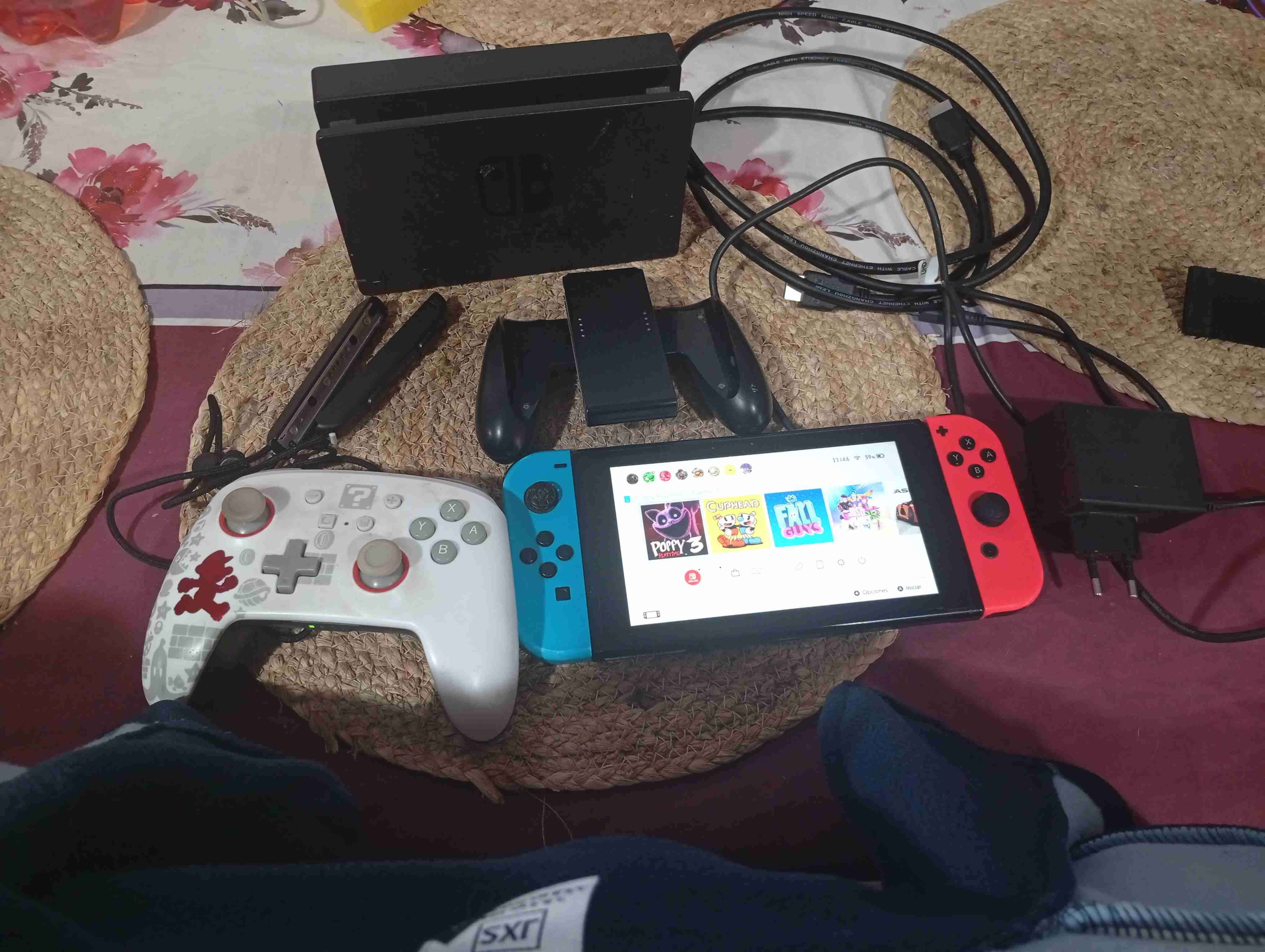 Consola Nintendo Switch con accesorios - miniatura 2