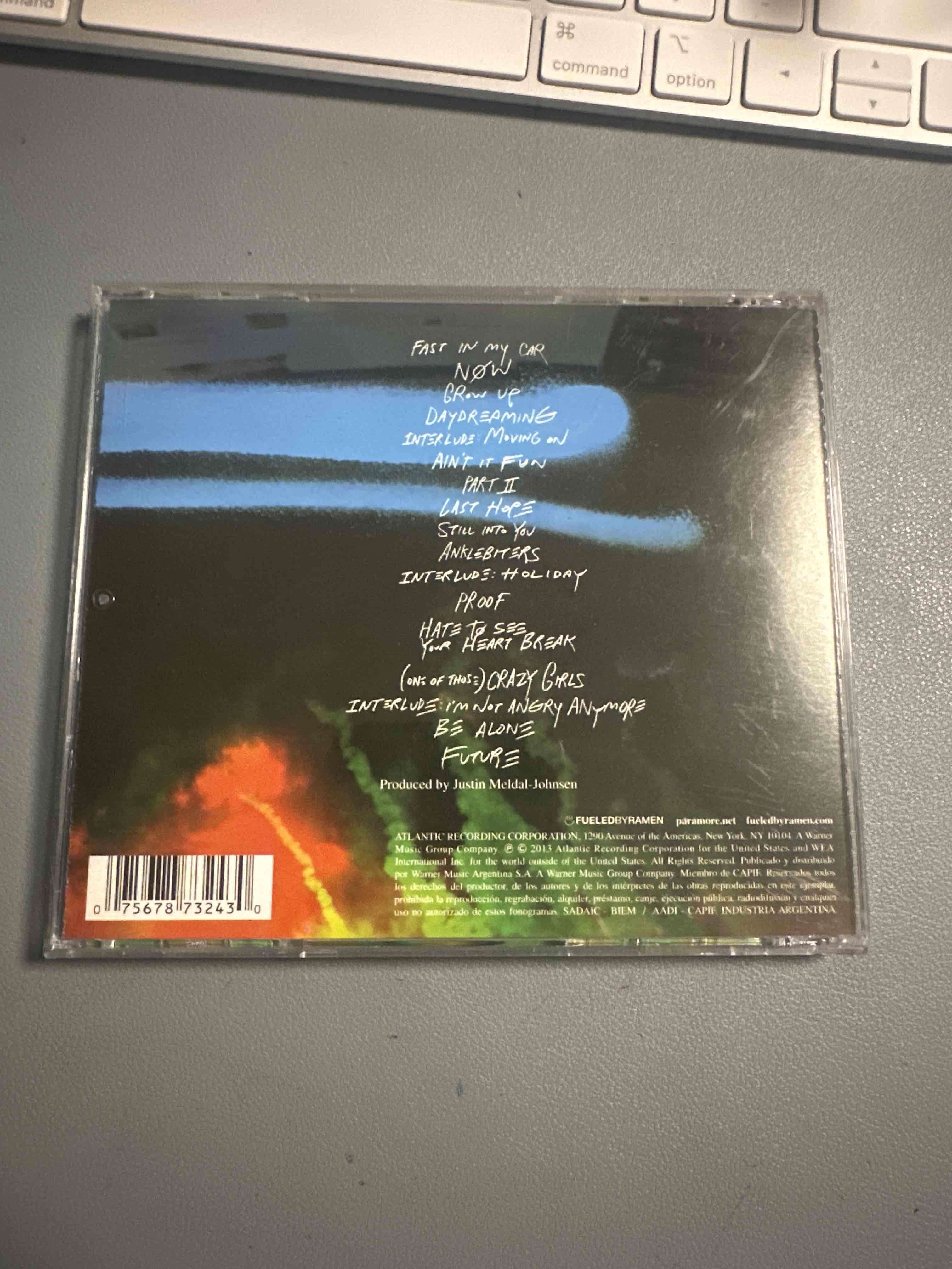 CD Paramore homónimo - miniatura 2